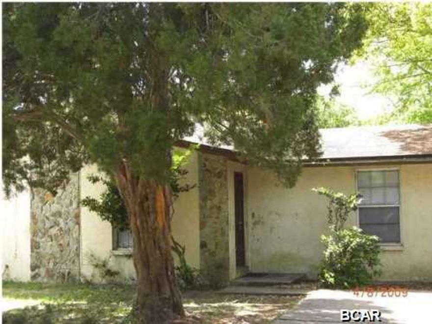 2 bedroom 1 bath duplex in Panama City. All property sizes and ages are approximate, please measure and/or verify if important. School assignments are subject to change, please check with Bay County for most accurate information. Deposit is the same as the rent. Pets NOT Allowed!