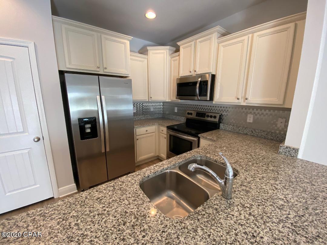 Hathaway Townhomes - Residential Lease