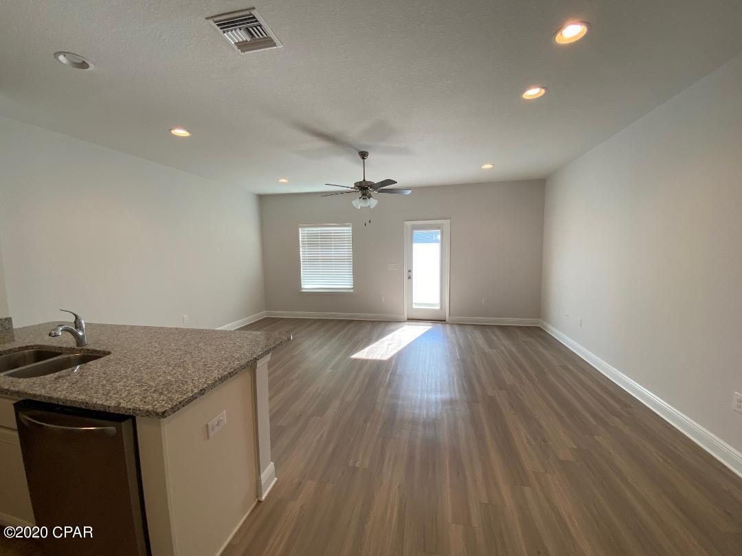 Hathaway Townhomes - Residential Lease