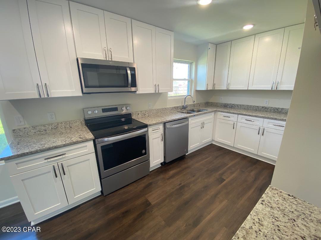 [No Recorded Subdiv] - Residential Lease