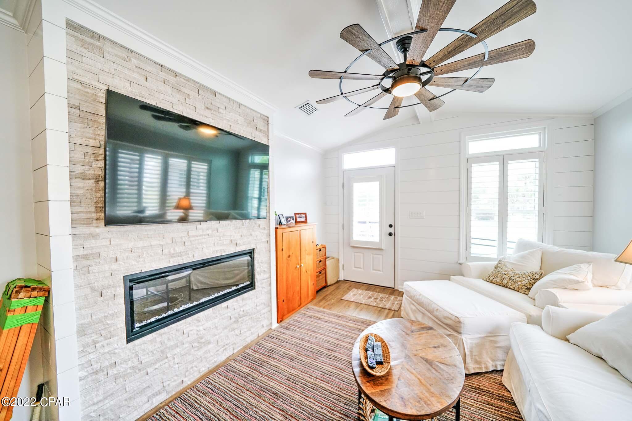 Venture Out Travel Trail - Residential