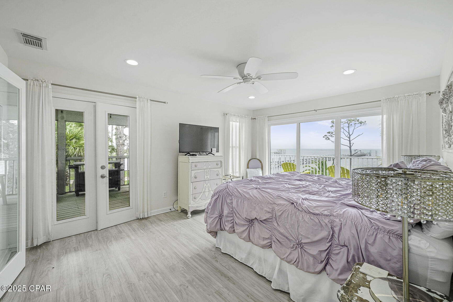 Cape Breezes - Residential