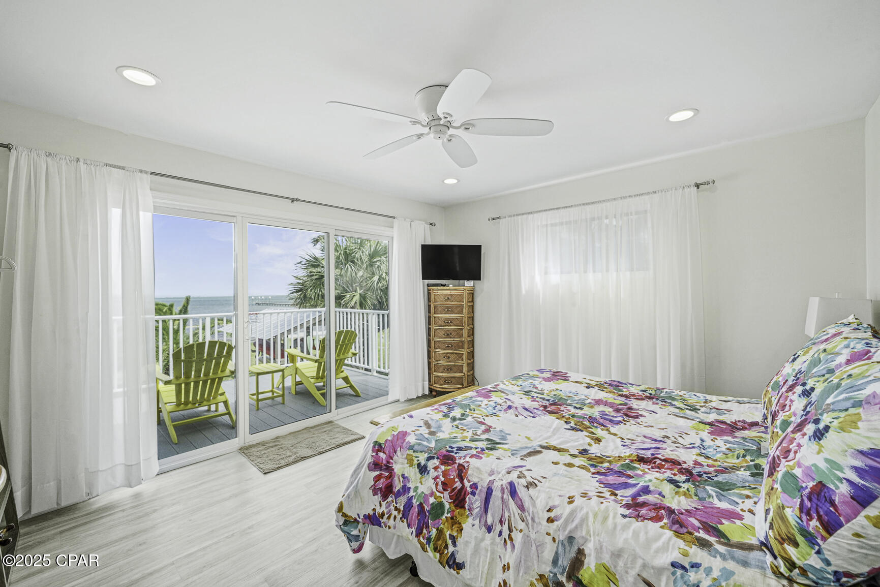 Cape Breezes - Residential