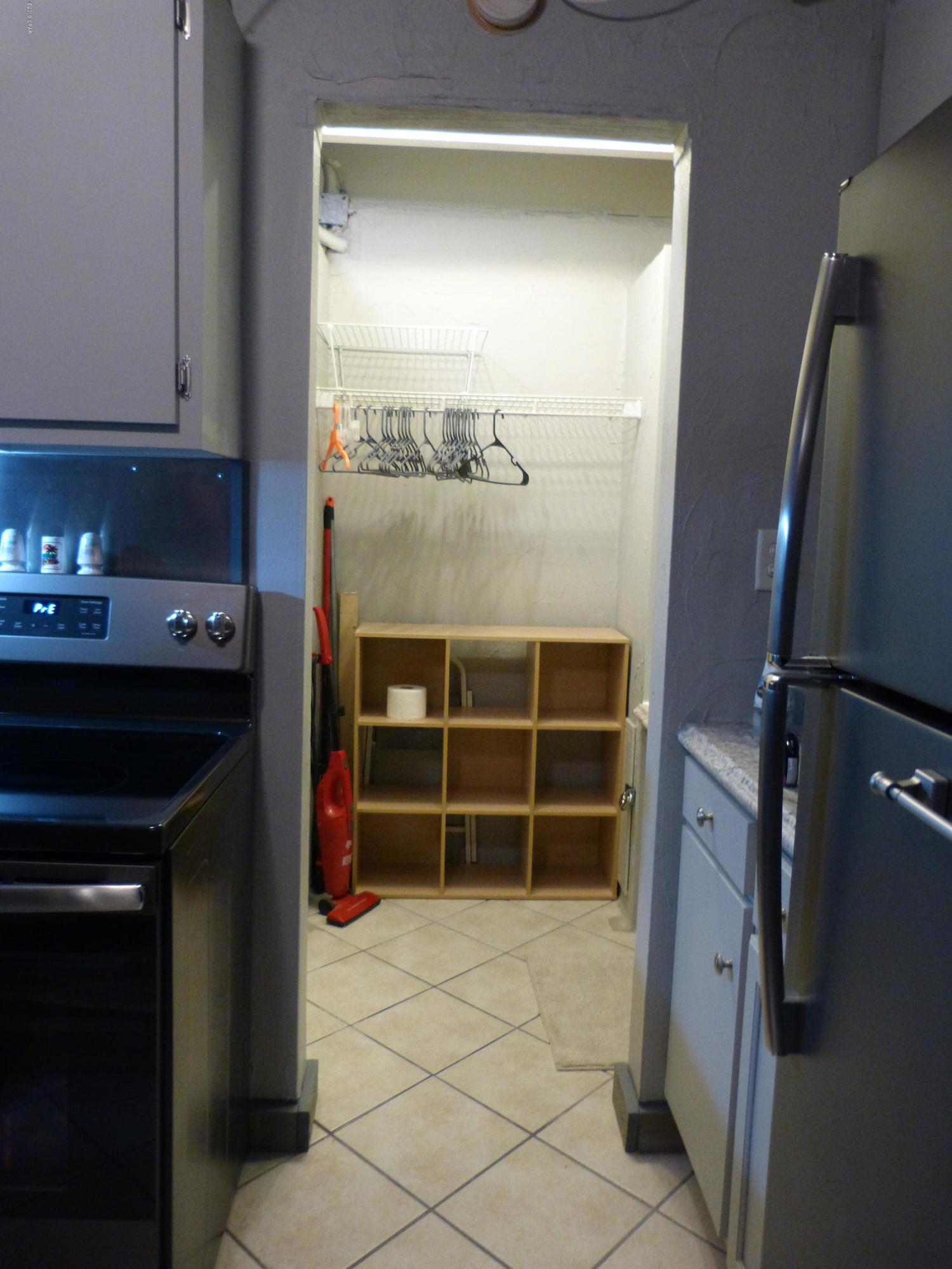 Fontainebleau Terrace - Residential