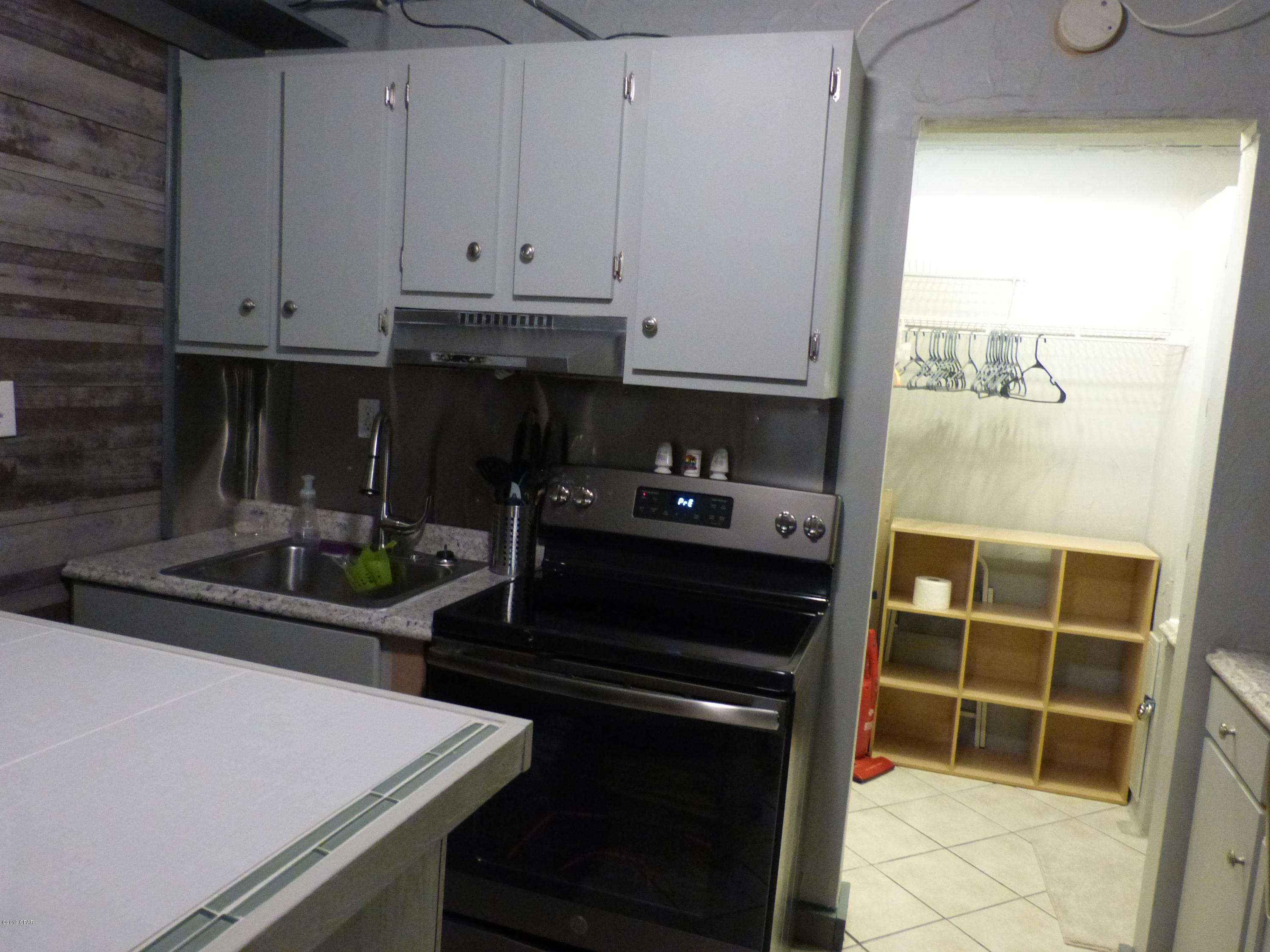 Fontainebleau Terrace - Residential