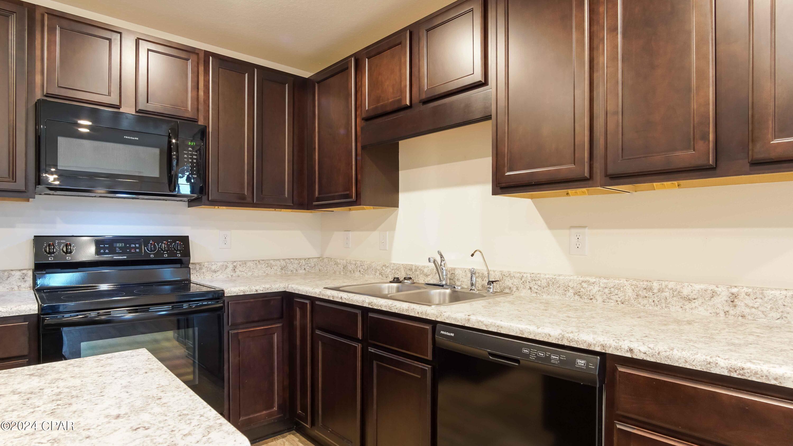 Fanning Bayou - Residential