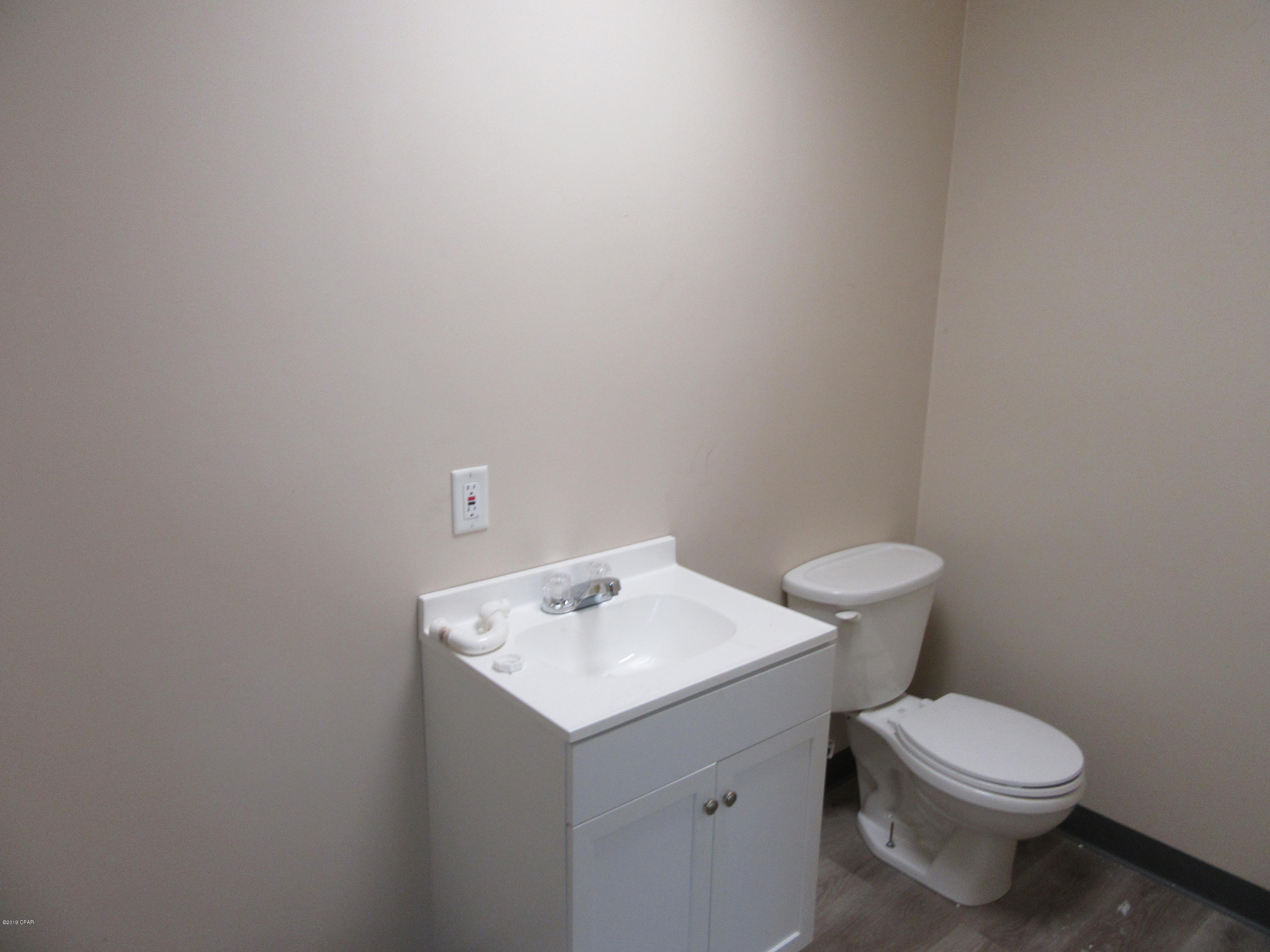 Derby Woods - Commercial Lease