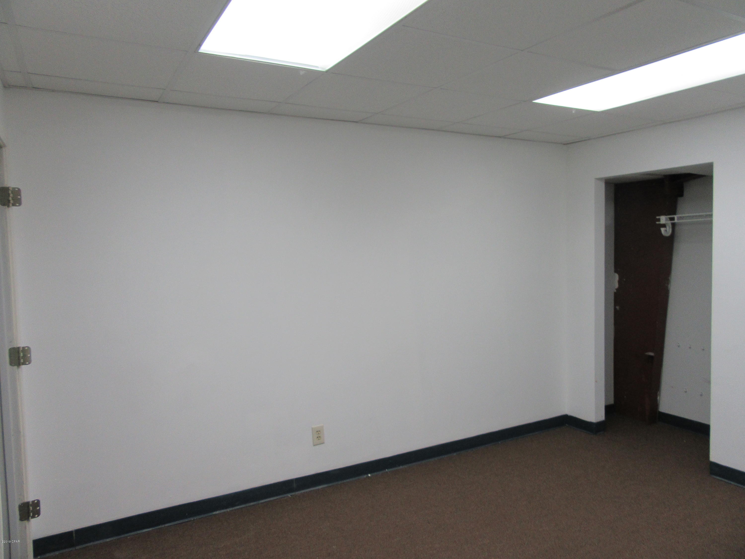 Derby Woods - Commercial Lease