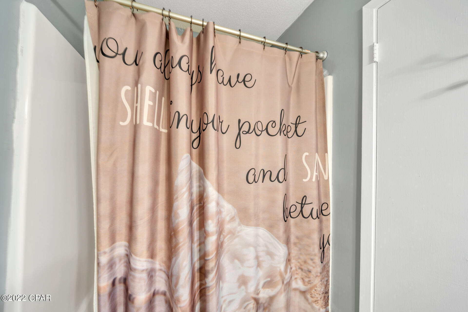 Lullwater Beach - Residential