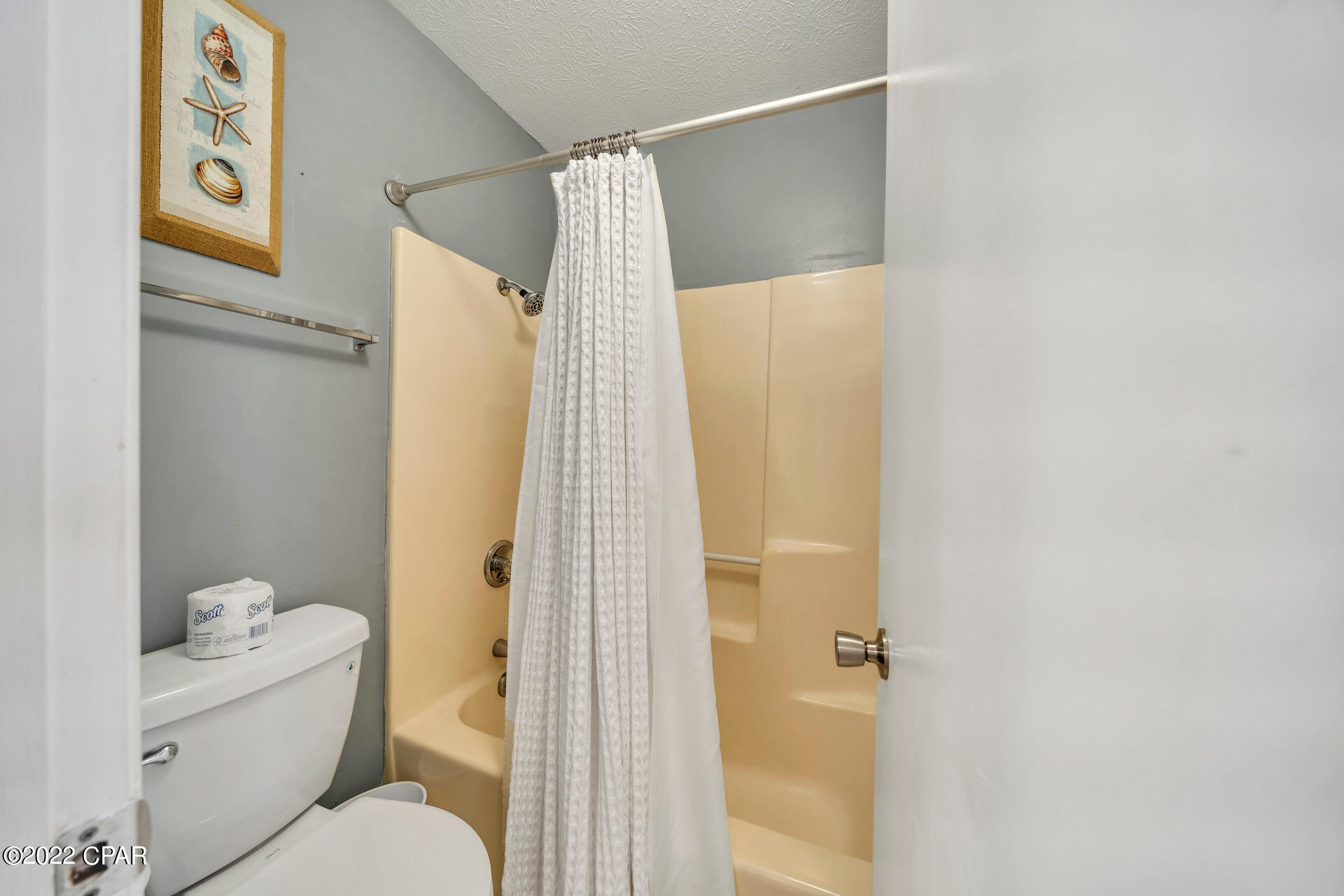 Lullwater Beach - Residential