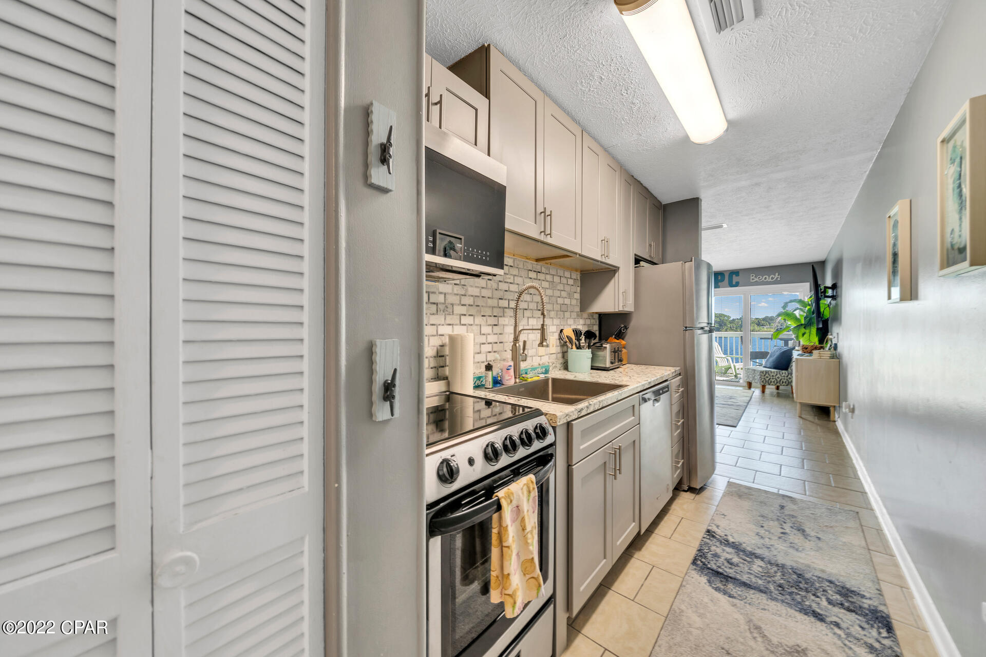 Lullwater Beach - Residential