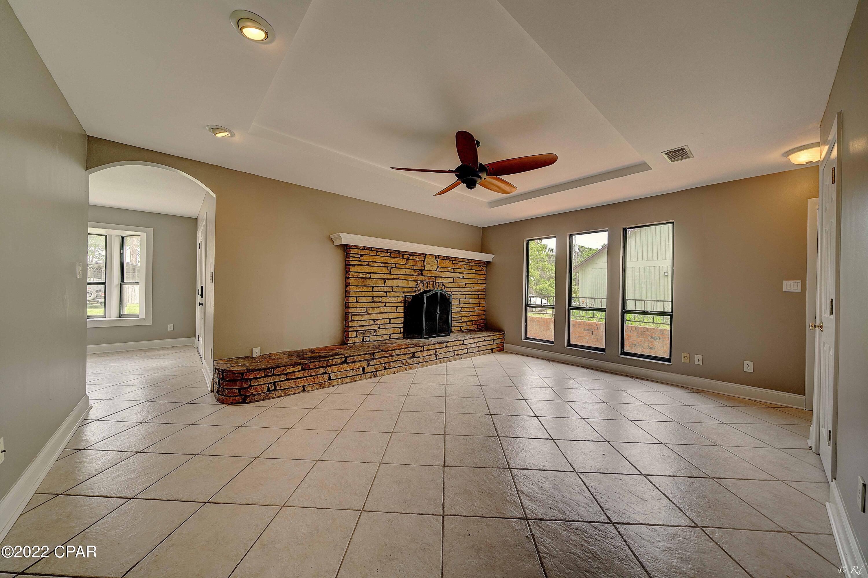 Grand Lagoon Banks - Residential