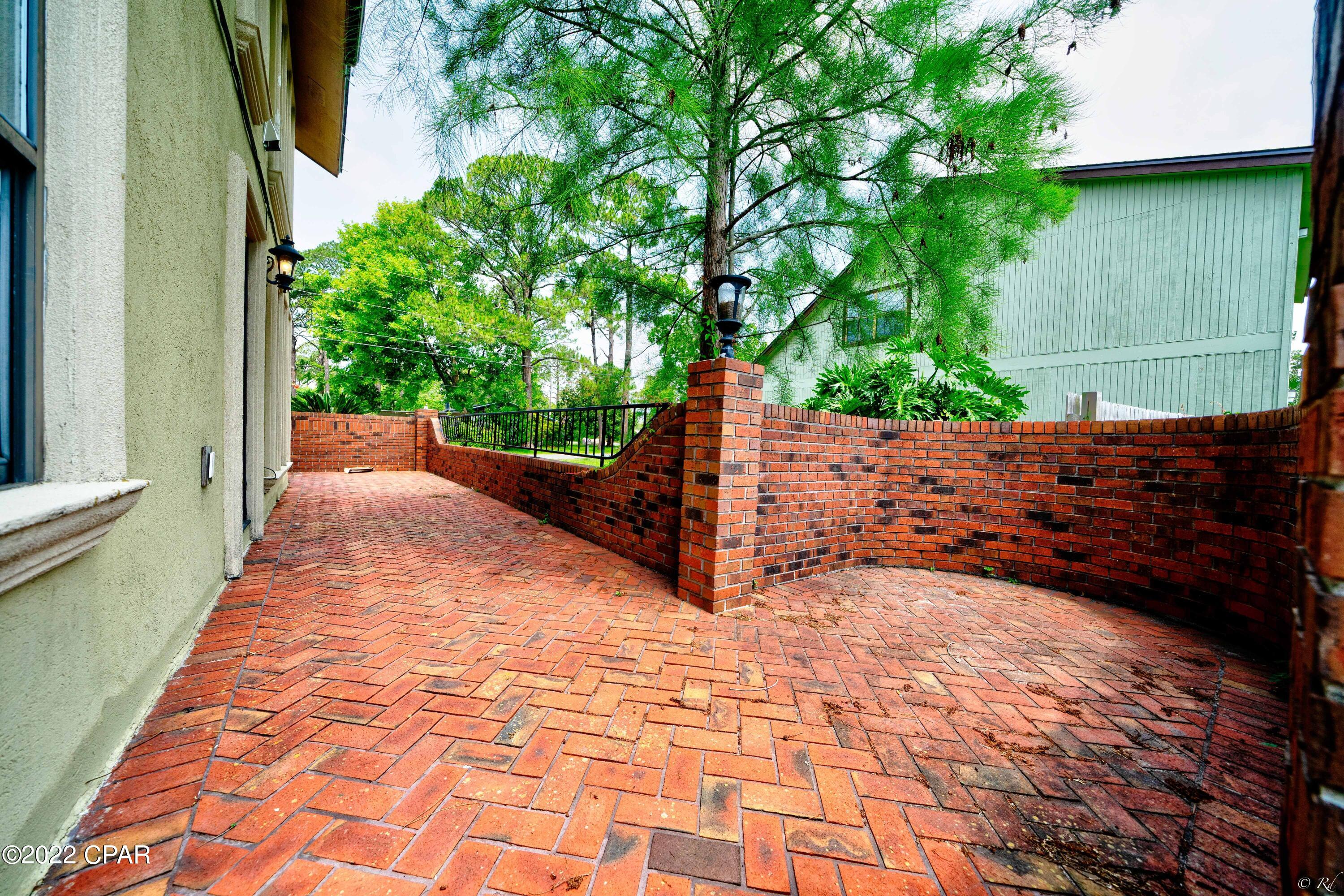 Grand Lagoon Banks - Residential