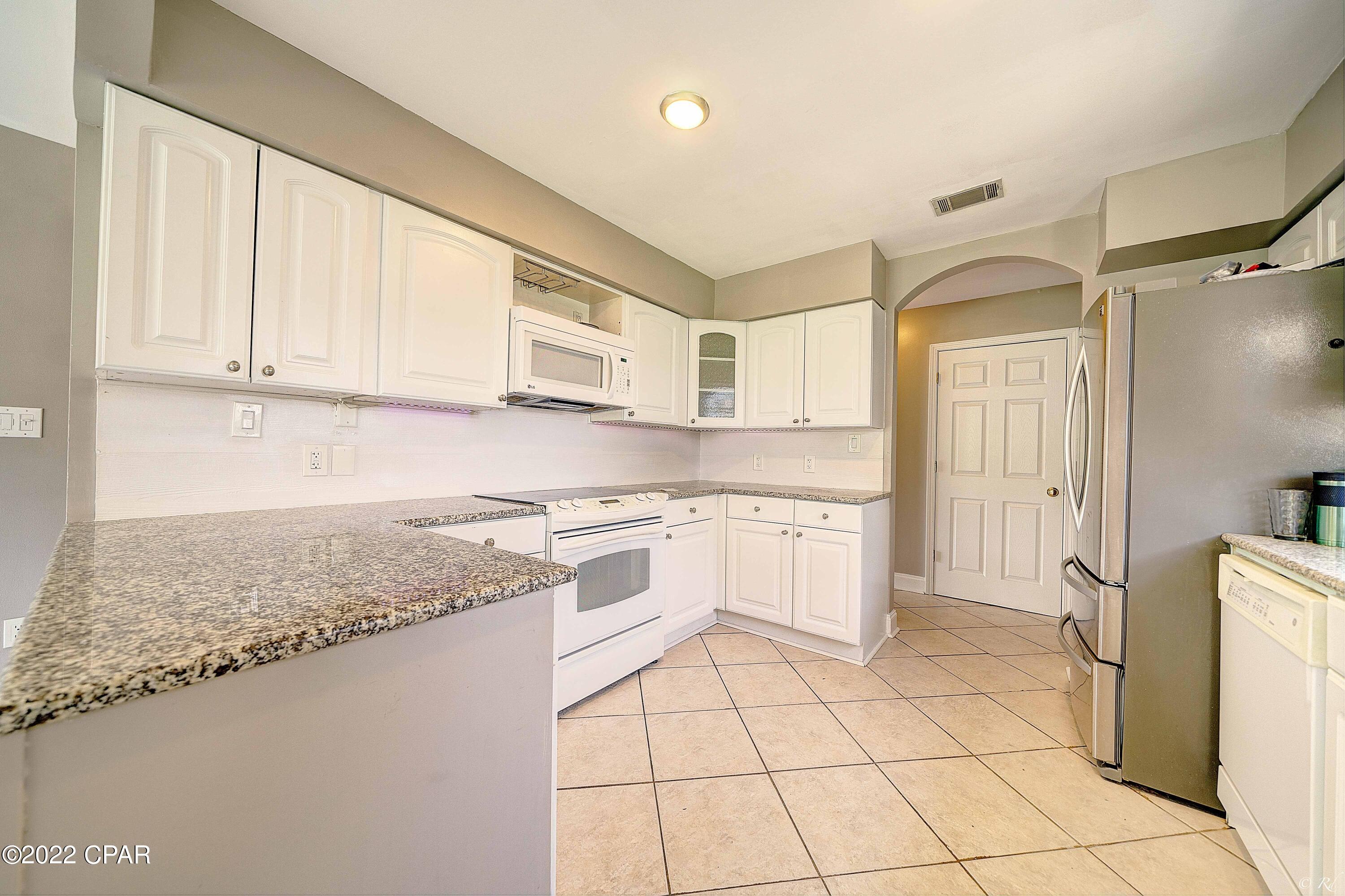 Grand Lagoon Banks - Residential