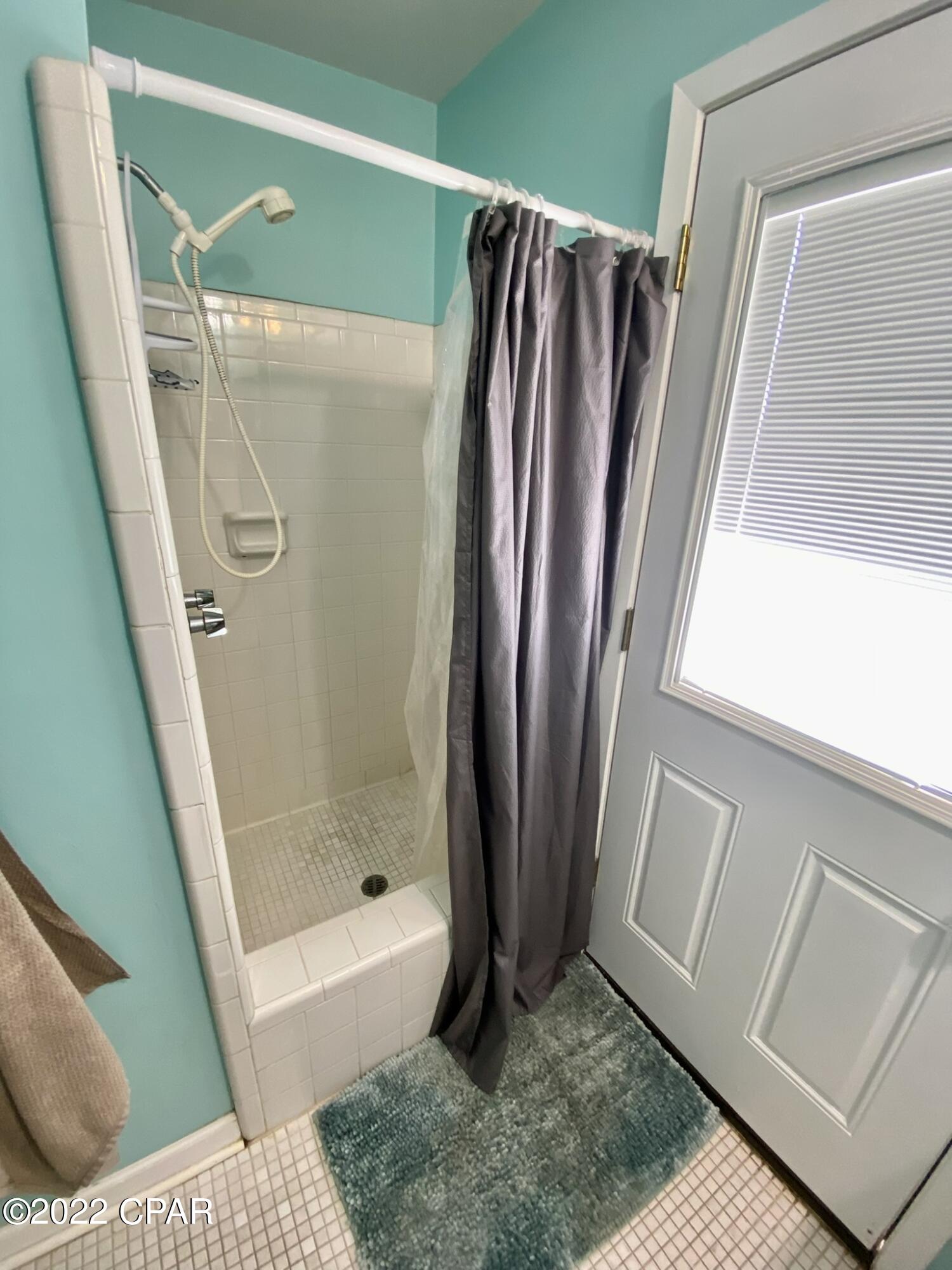 Kiska Beach 1st Add - Residential