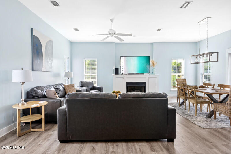 Panama City Beach, Florida 32407, United States, 3 Bedrooms Bedrooms, ,4 BathroomsBathrooms,Residential,Pending,35792