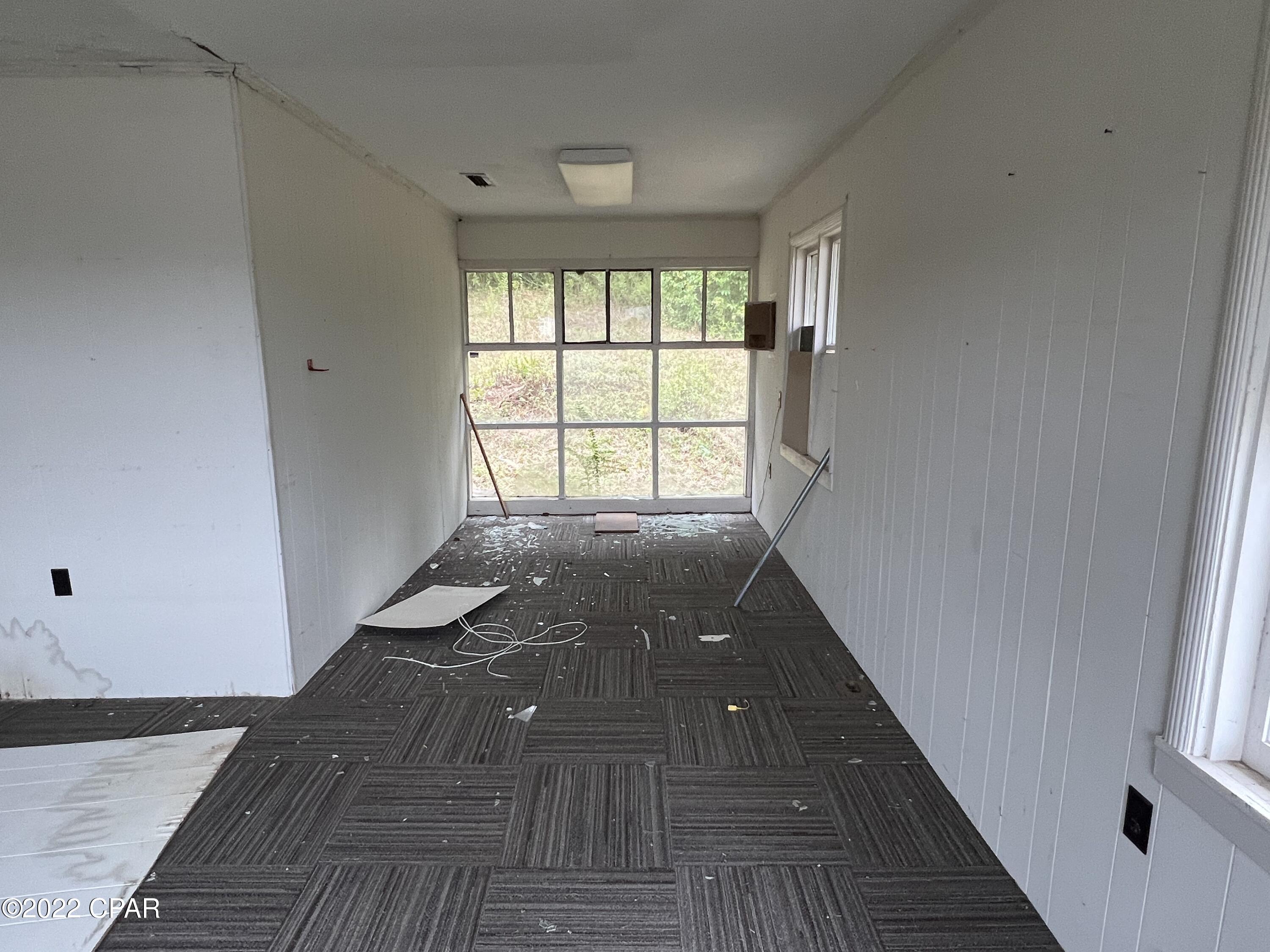 [No Recorded Subdiv] - Commercial Sale