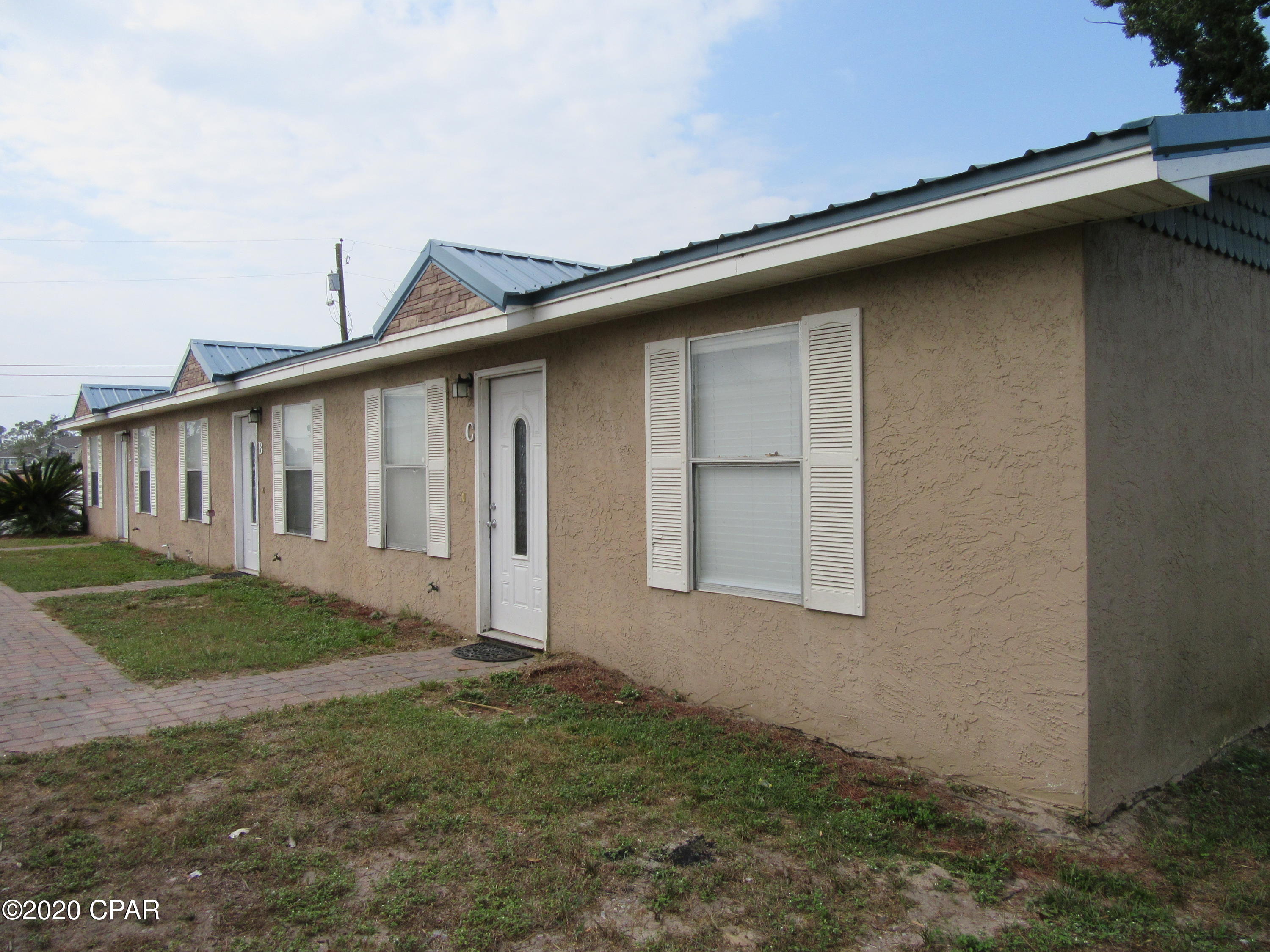 [No Recorded Subdiv] - Residential Lease