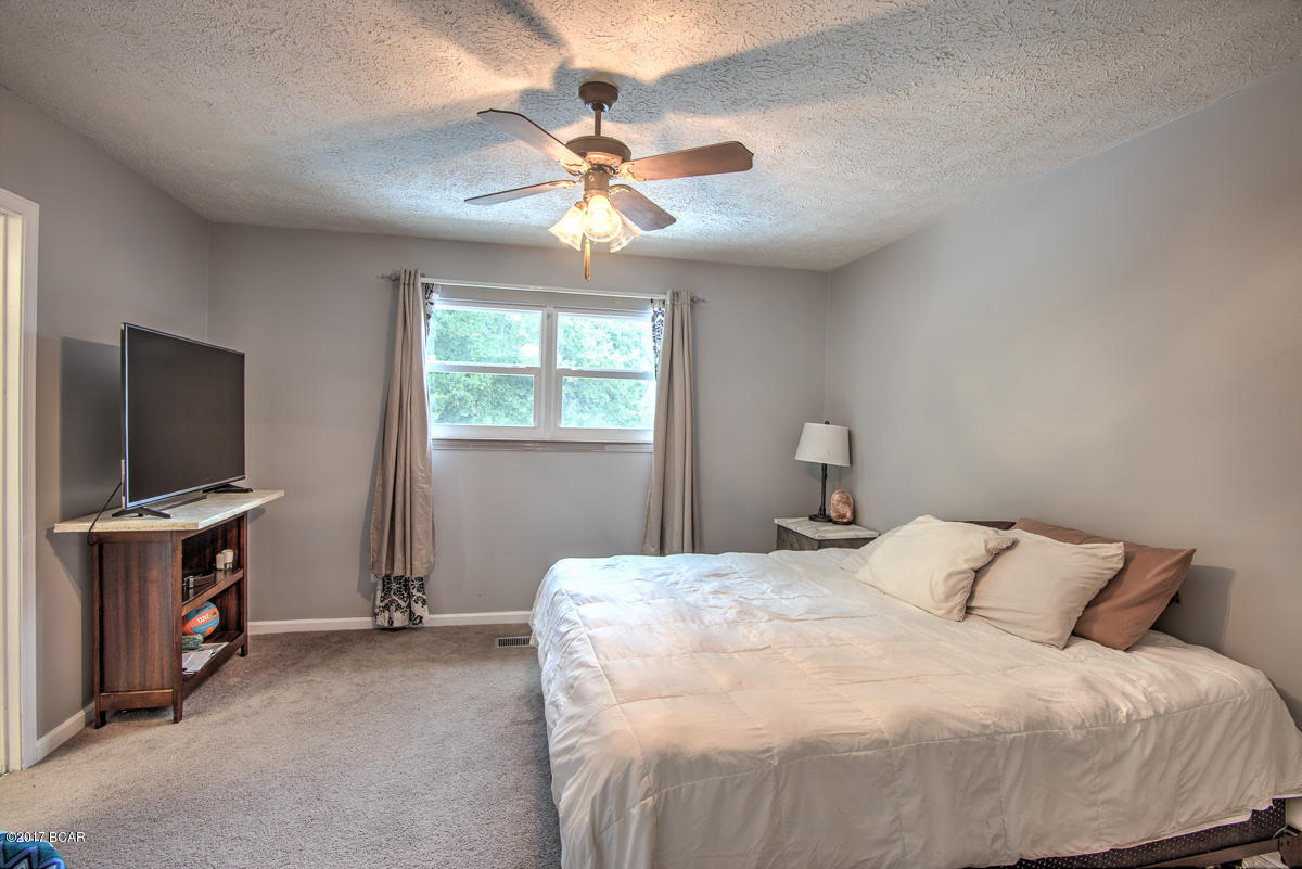 Continental Oaks - Residential