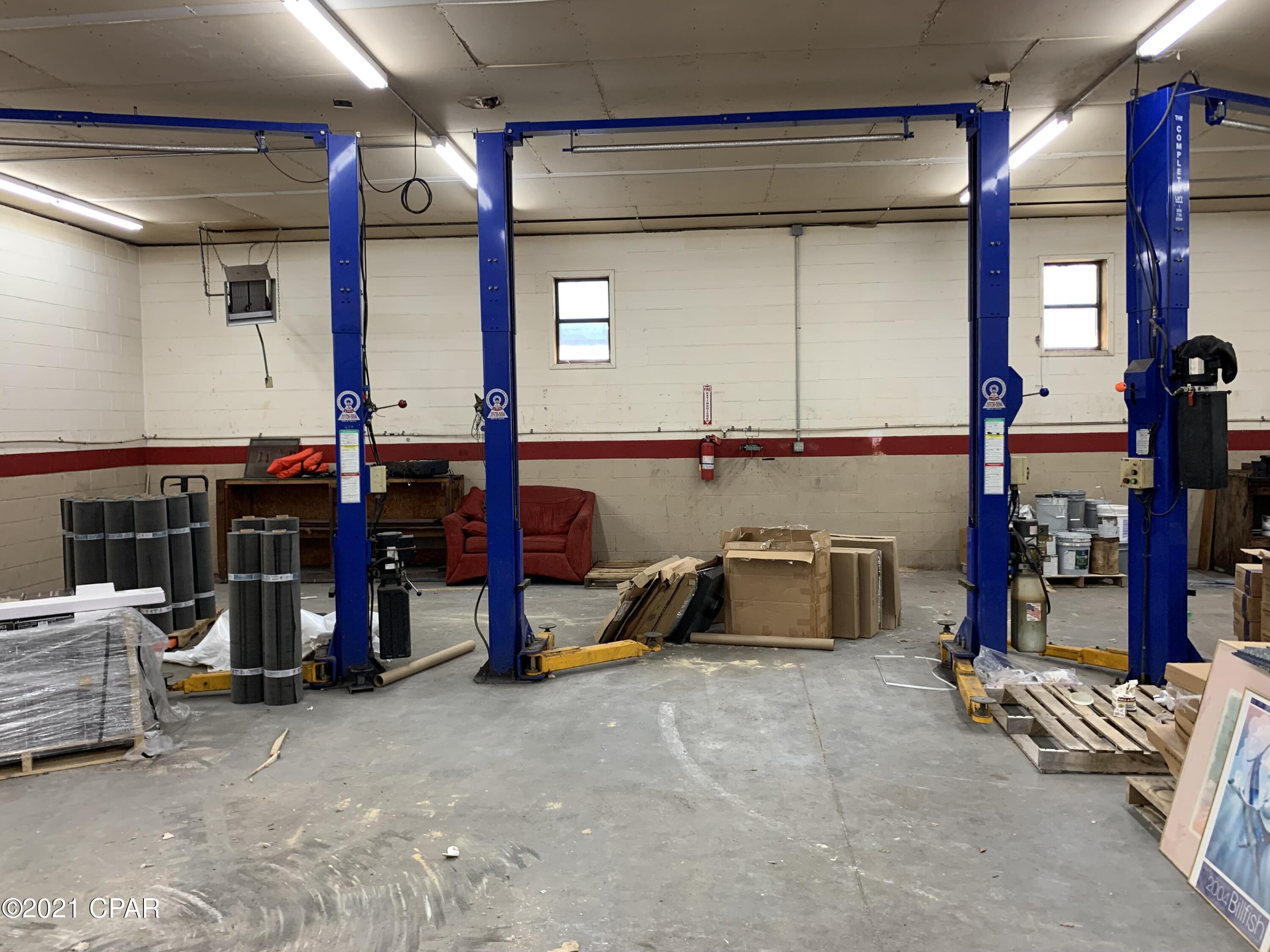 Bel Air - Commercial Sale