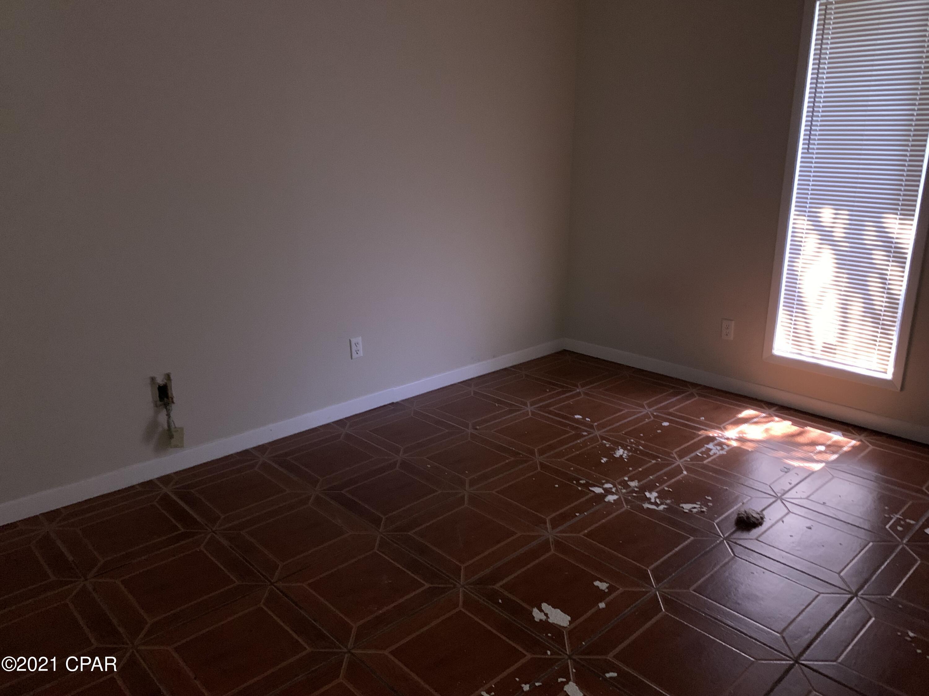 Bel Air - Commercial Sale