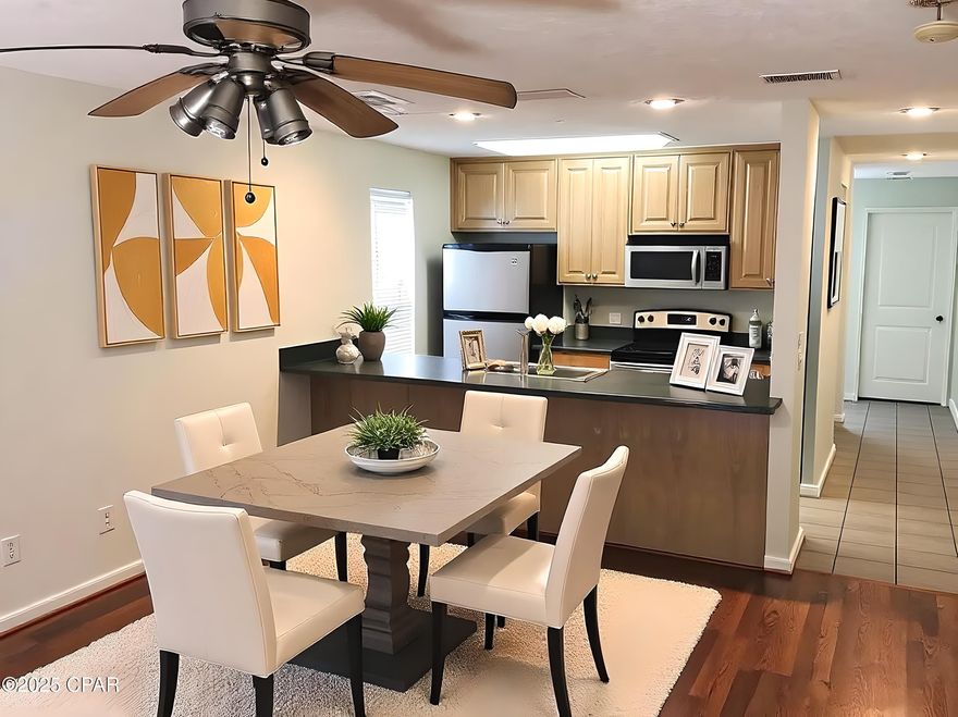 Gorgeous Duplex on 2nd Floor Features 3 Bedrooms 2 Bathrooms Huge Bedrooms and Plenty of Parking, Move in Ready call today Owner will work with you on Deposit.