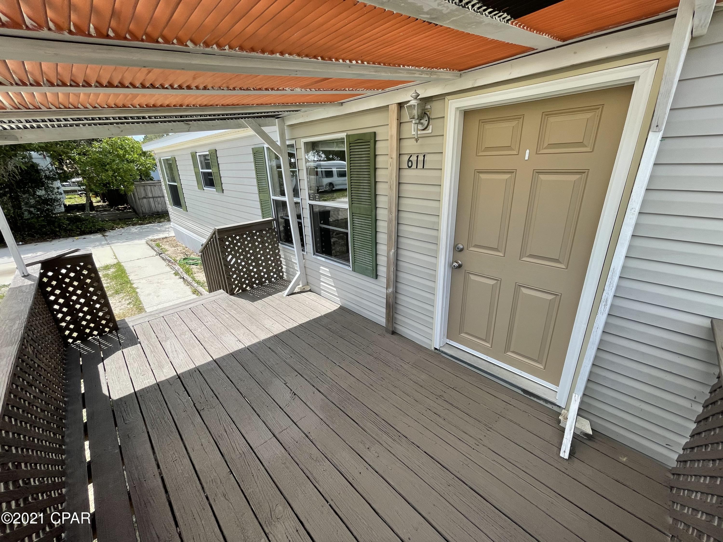 North Lagoon Oaks - Residential