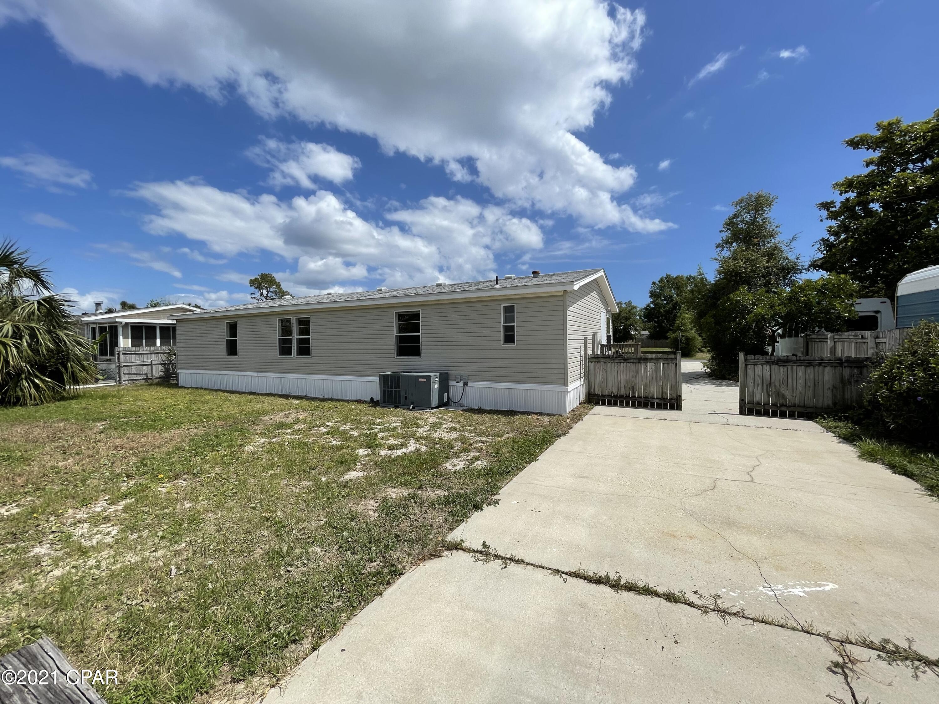 North Lagoon Oaks - Residential