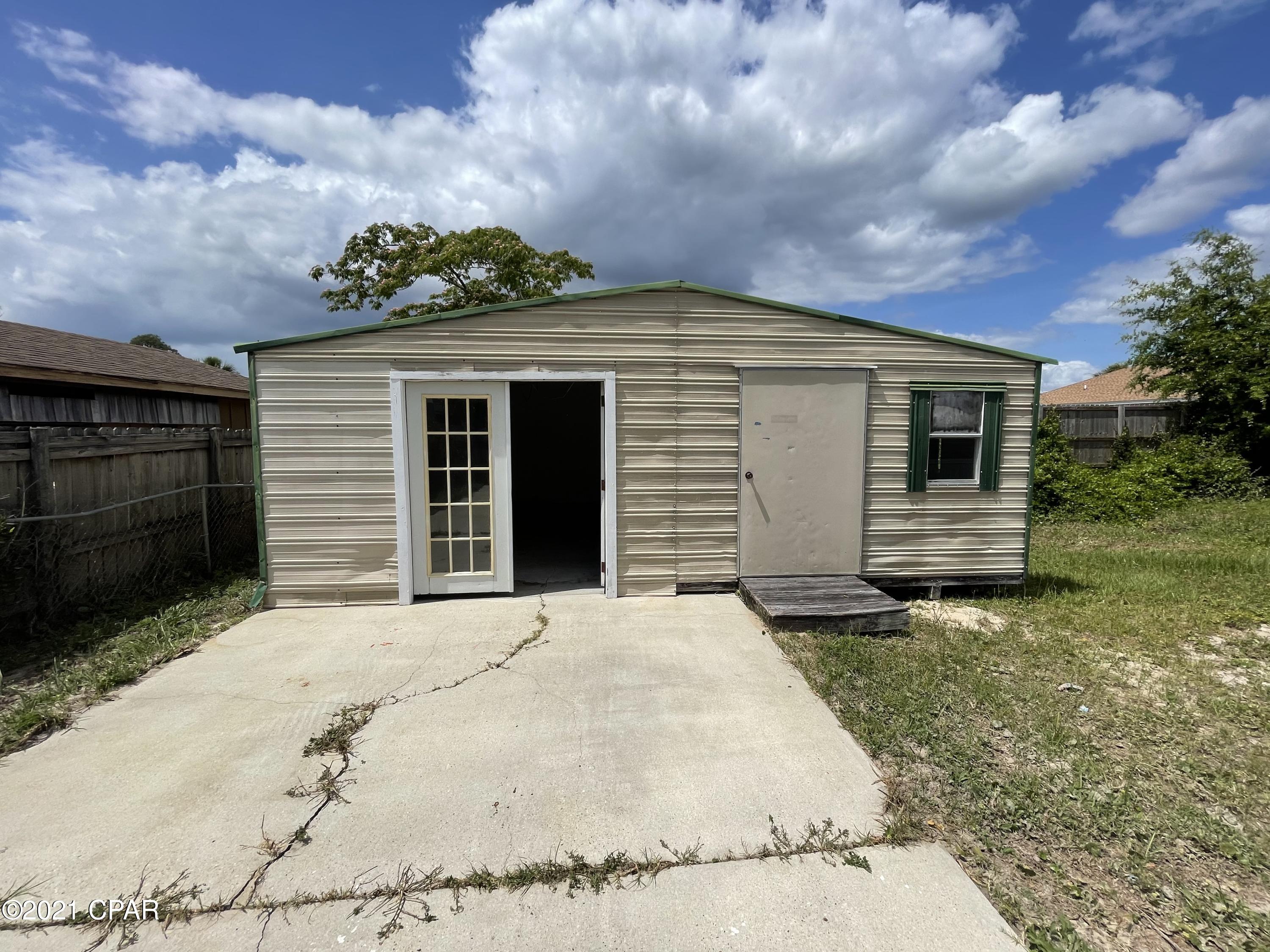 North Lagoon Oaks - Residential