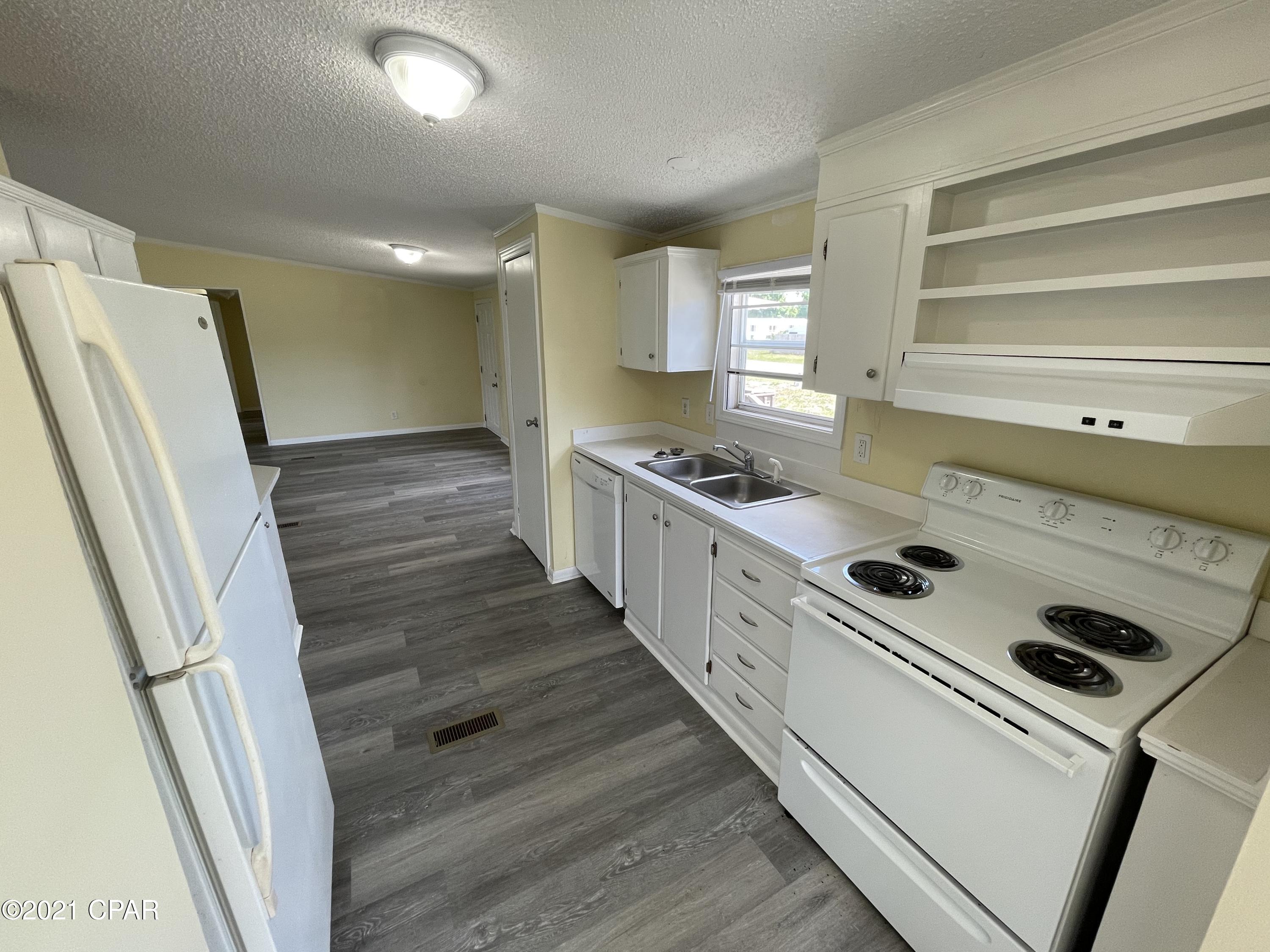 North Lagoon Oaks - Residential