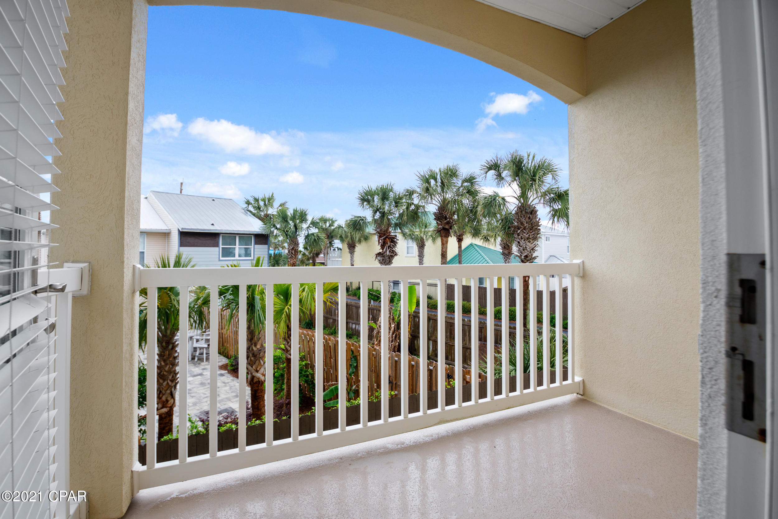 Casa Del Mar - Residential