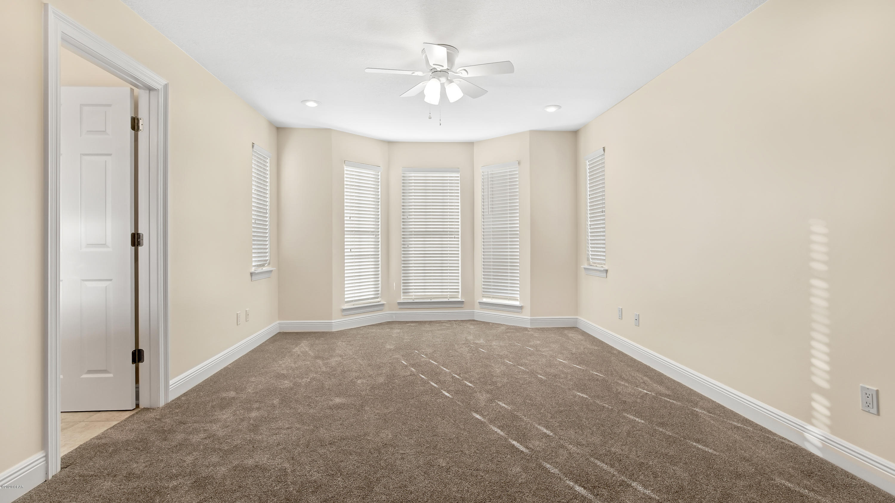 Bay Breeze - Residential