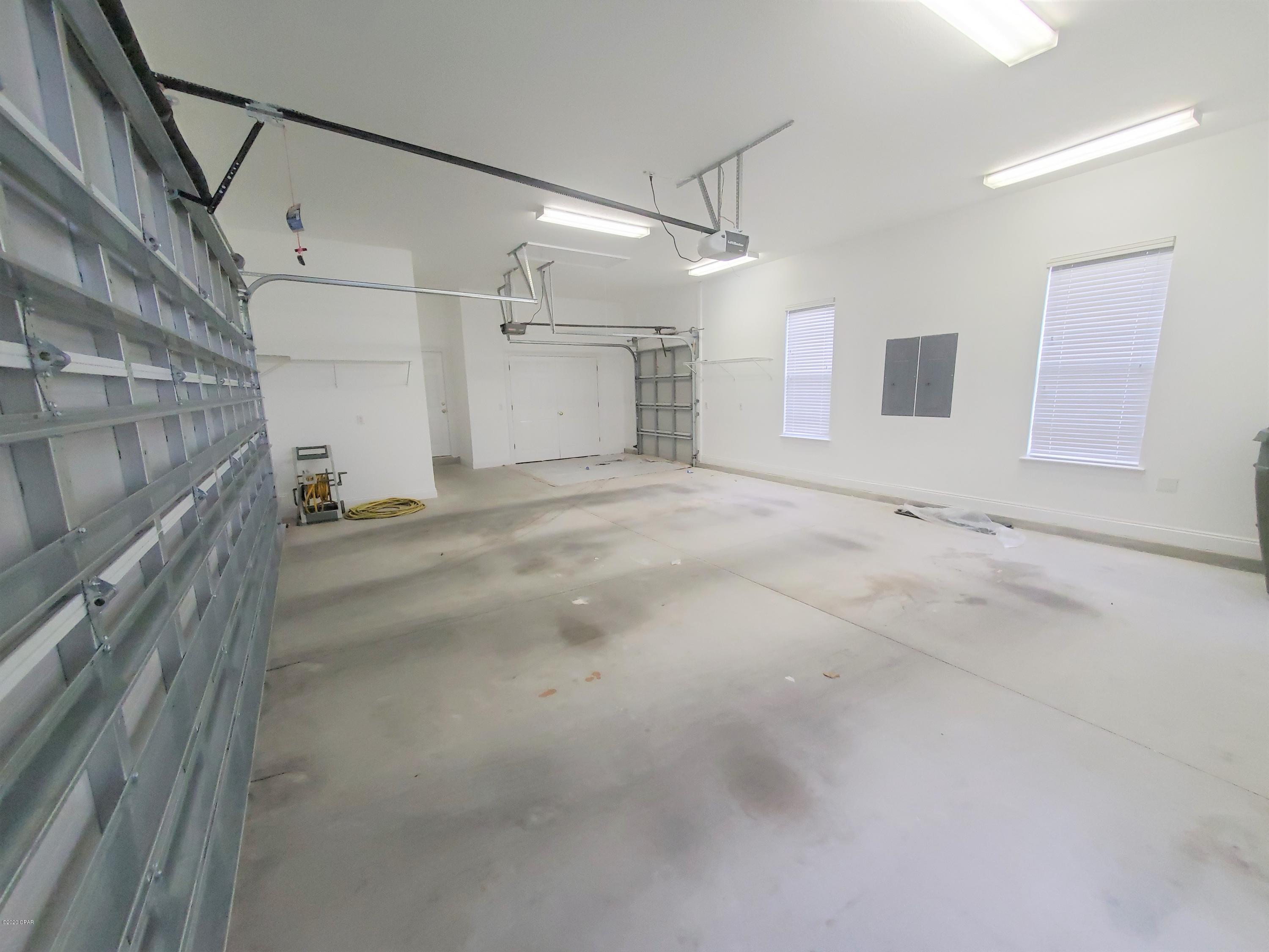 Bay Breeze - Residential