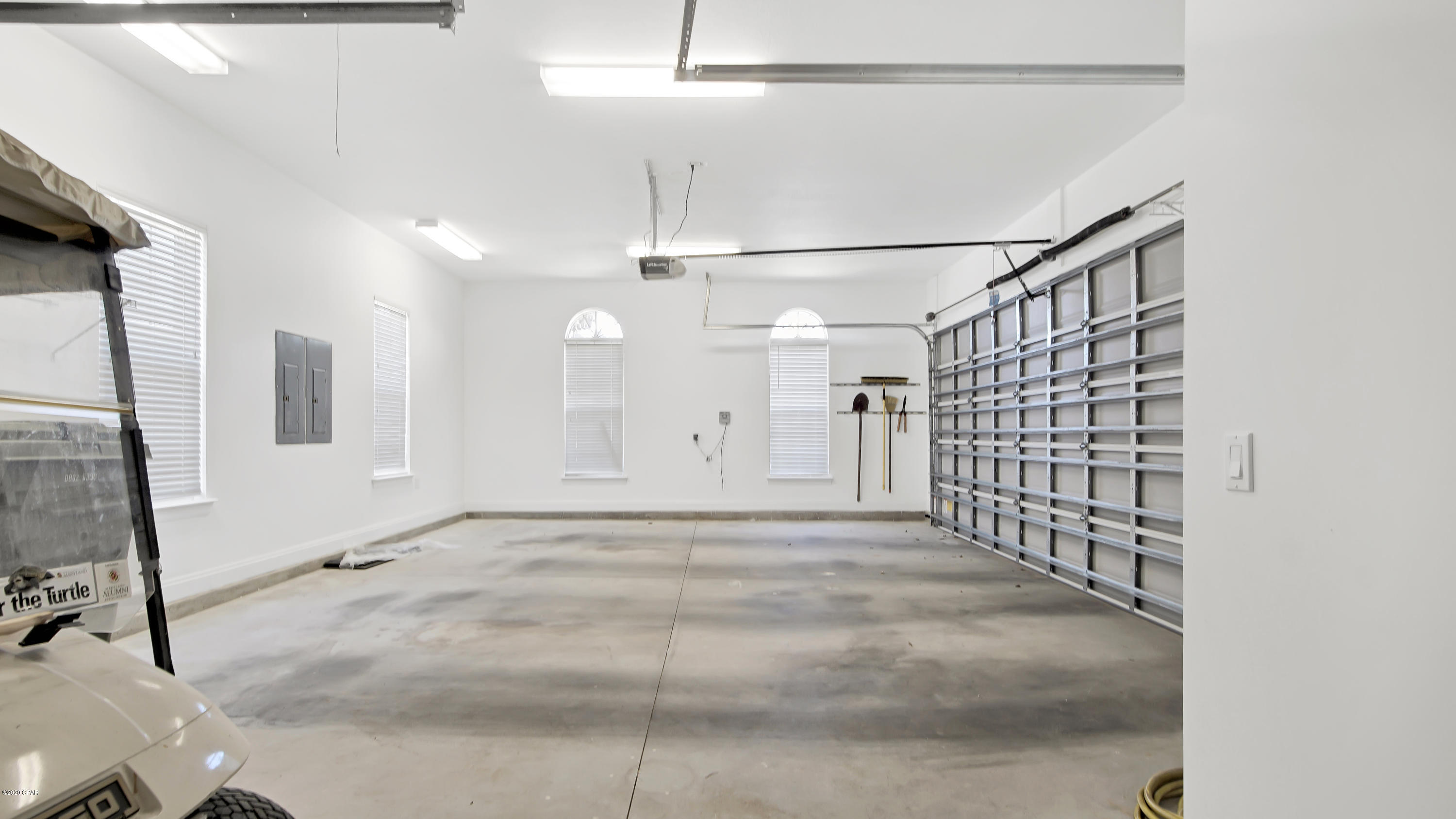 Bay Breeze - Residential