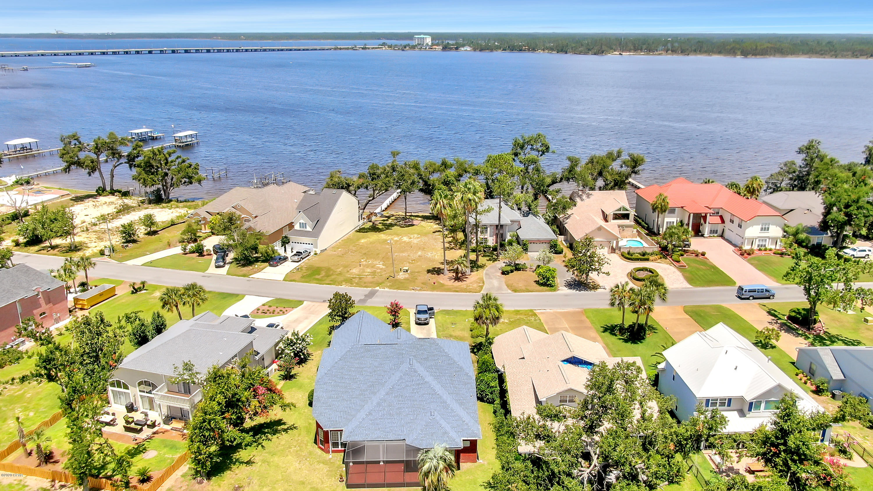 Bay Breeze - Residential