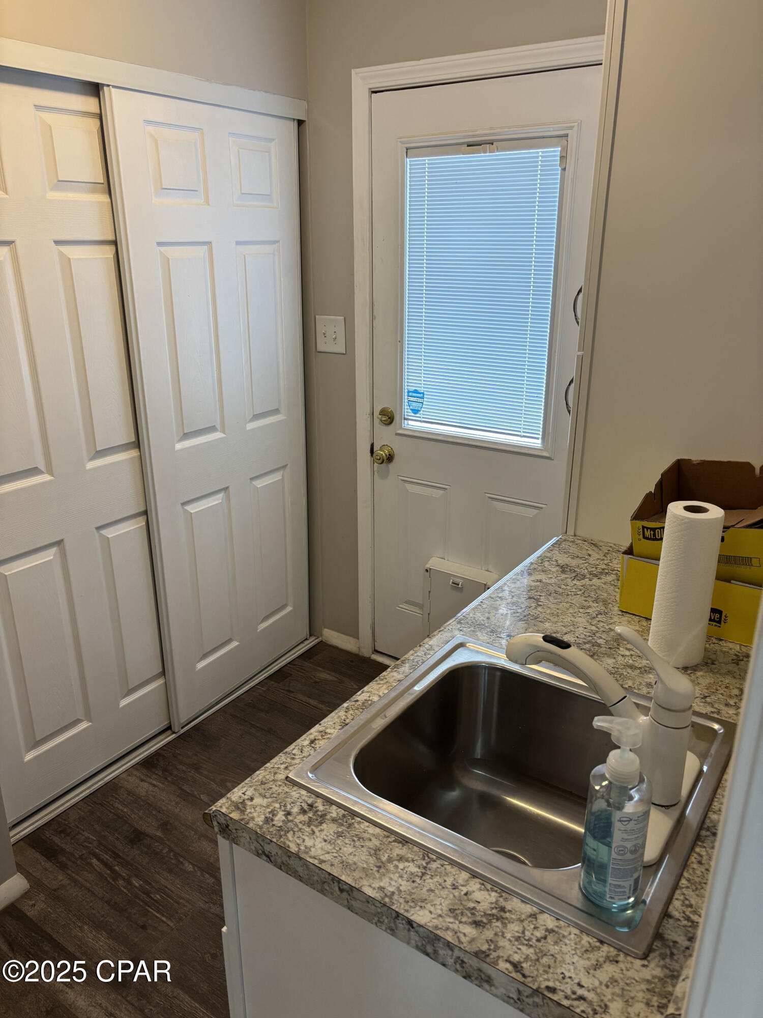 [No Recorded Subdiv] - Commercial Sale