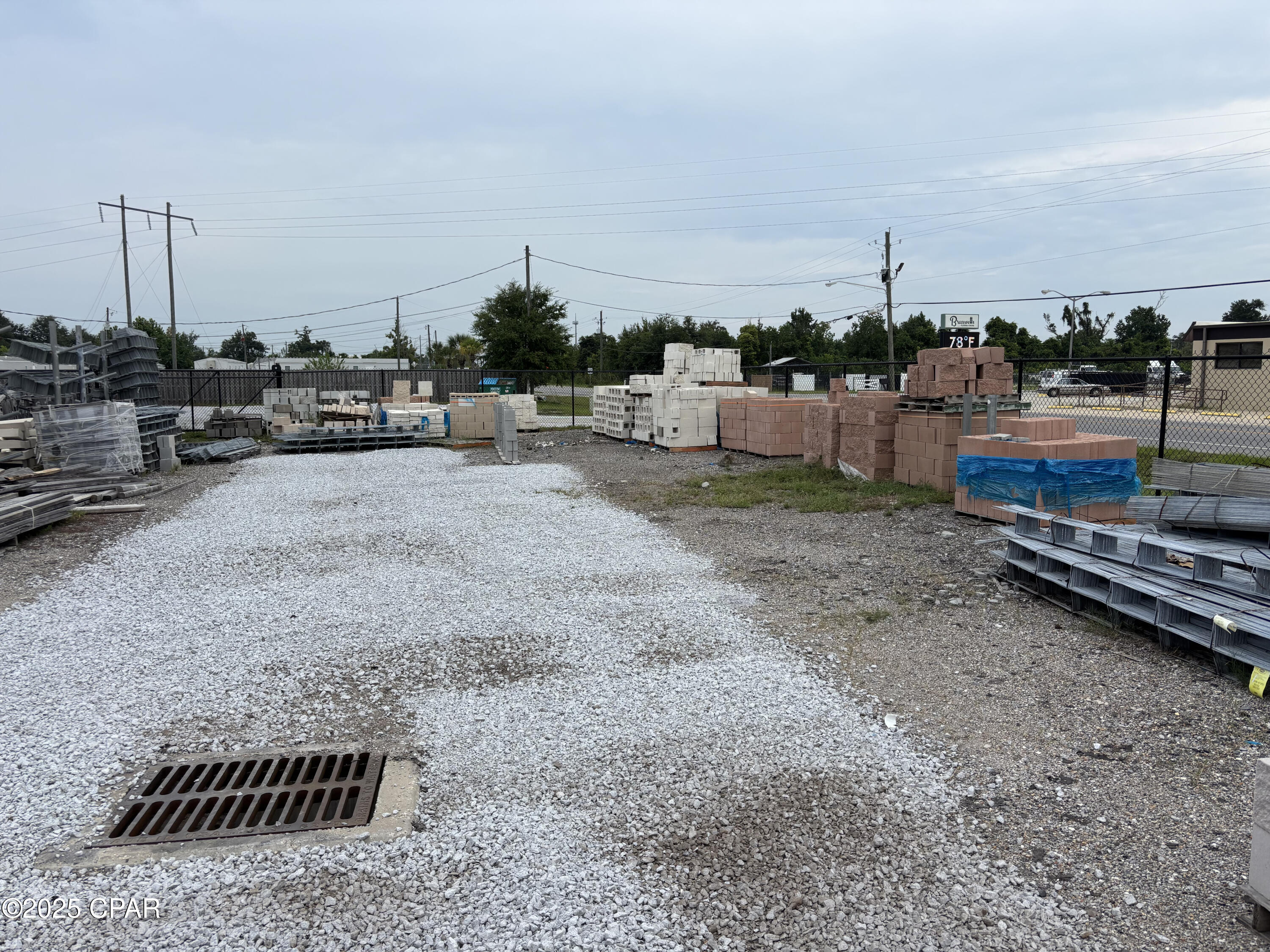 [No Recorded Subdiv] - Commercial Sale