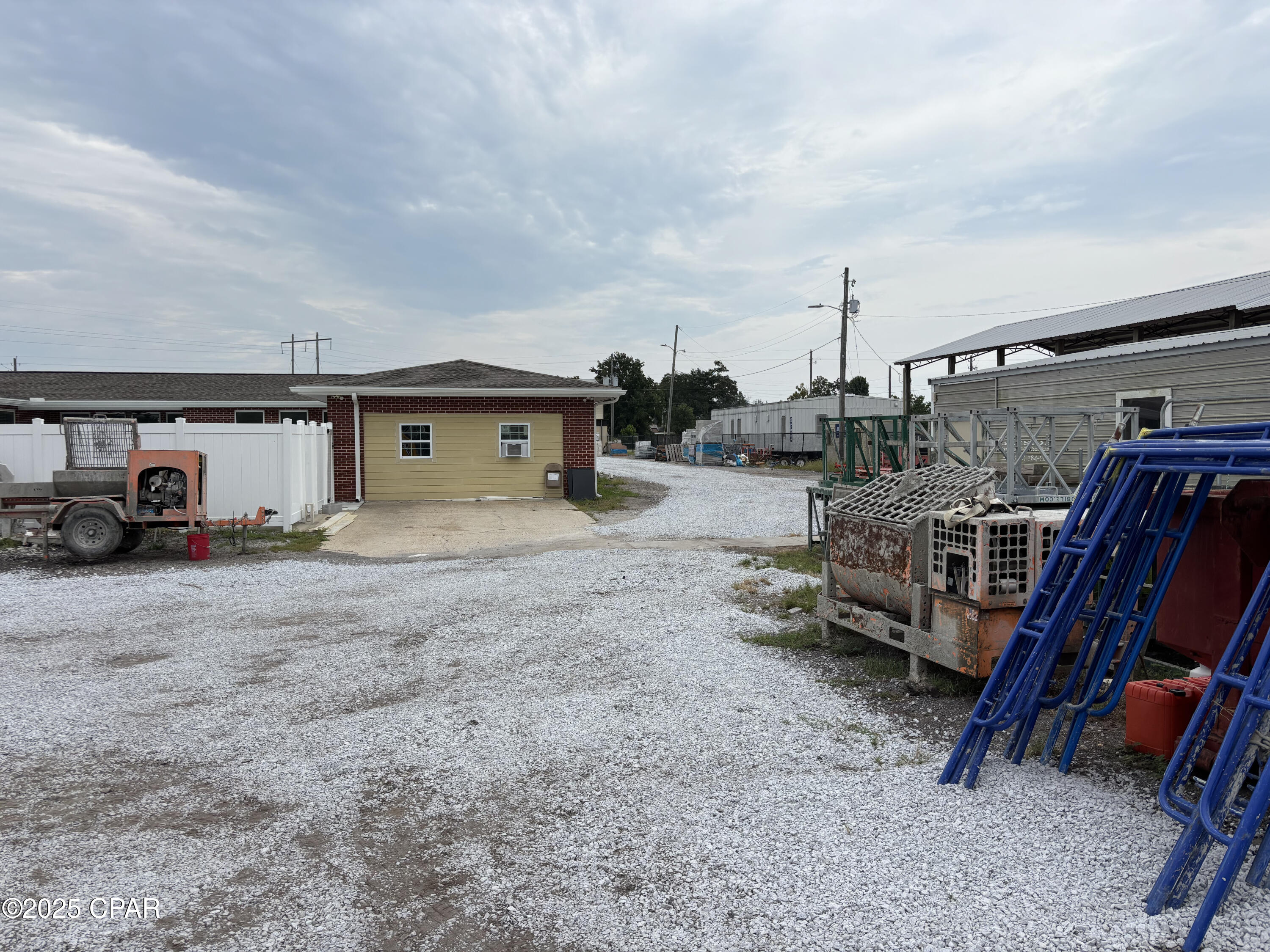 [No Recorded Subdiv] - Commercial Sale