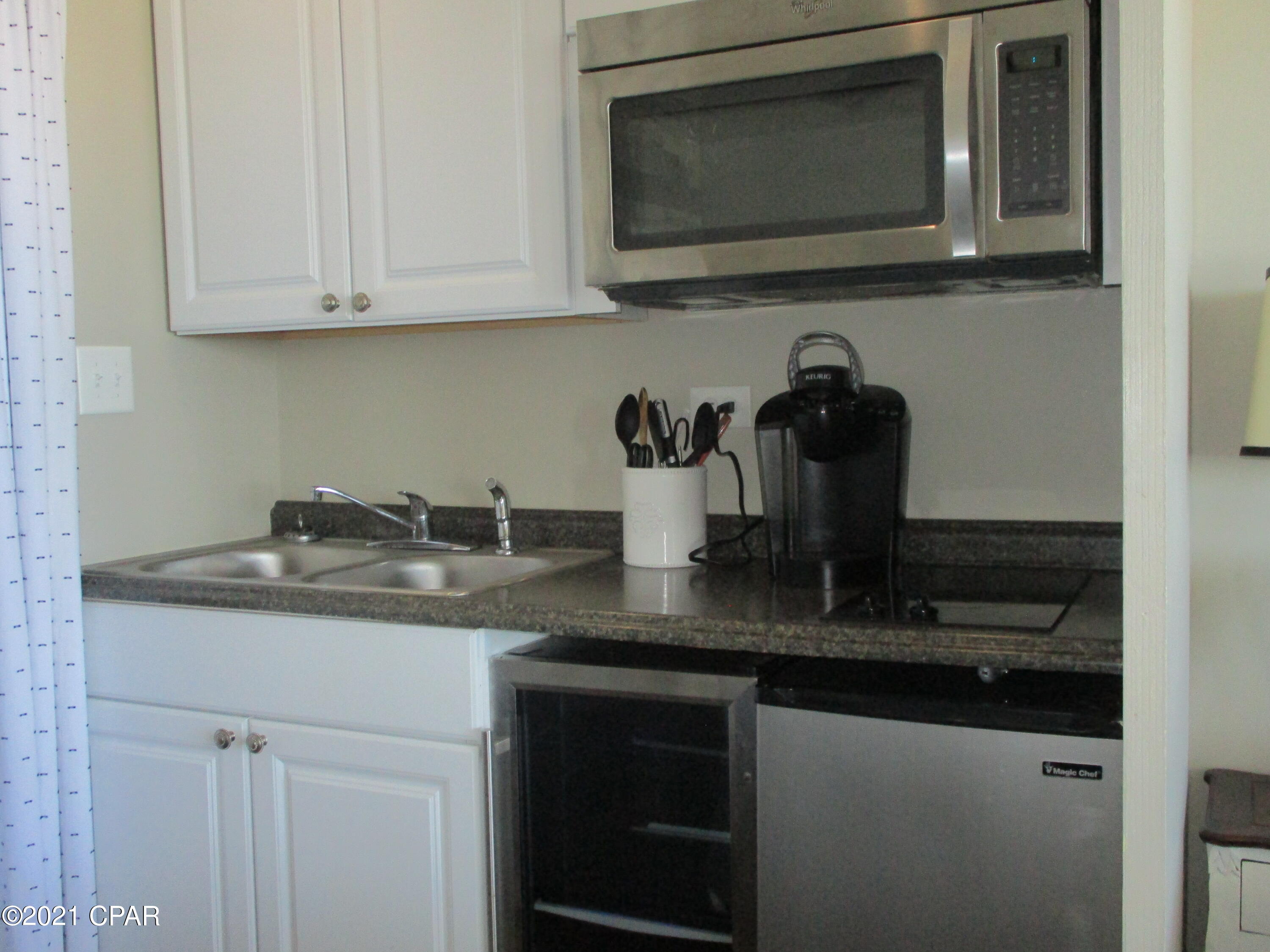 Fontainebleau Terrace - Residential