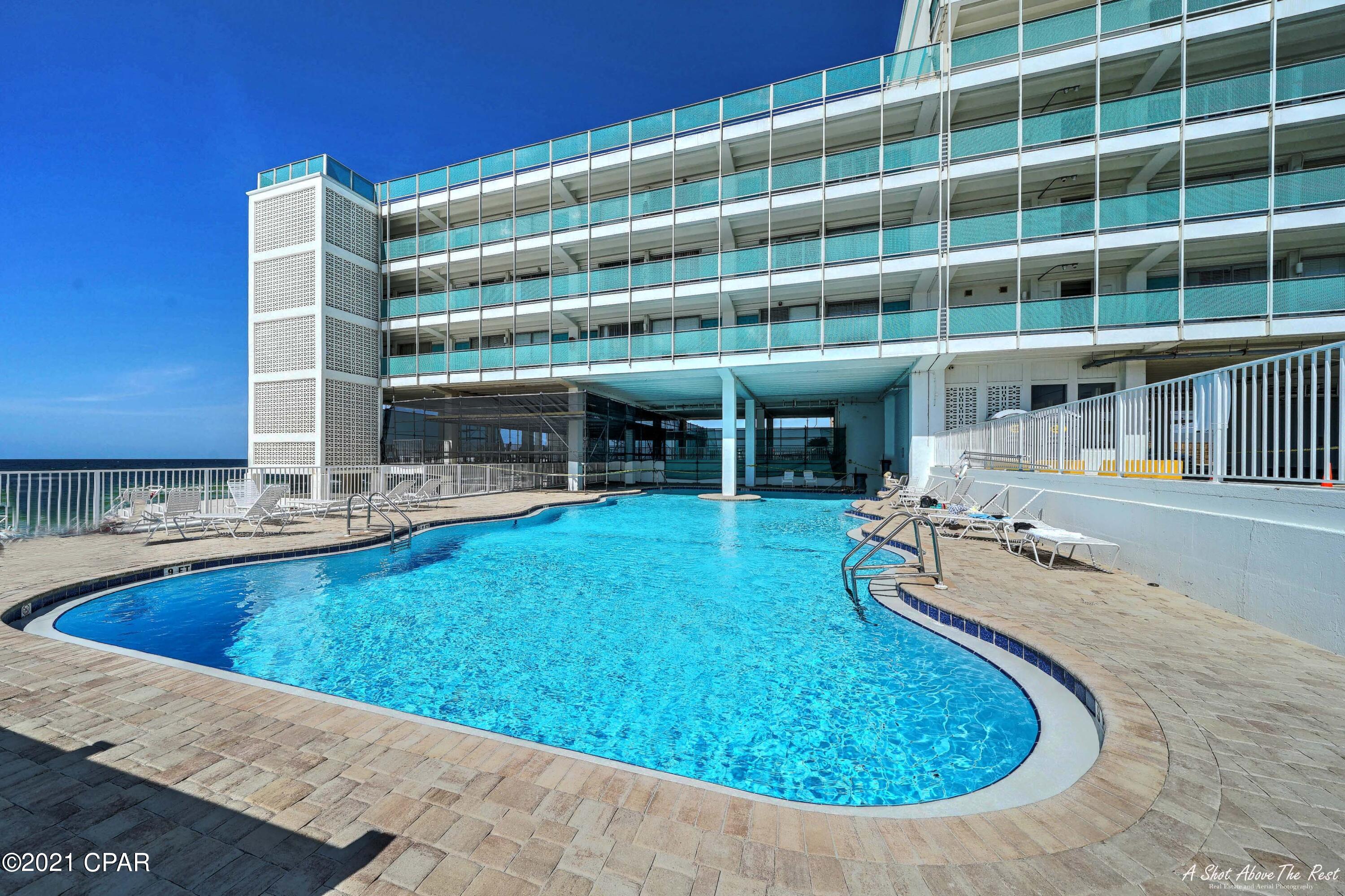 Fontainebleau Terrace - Residential