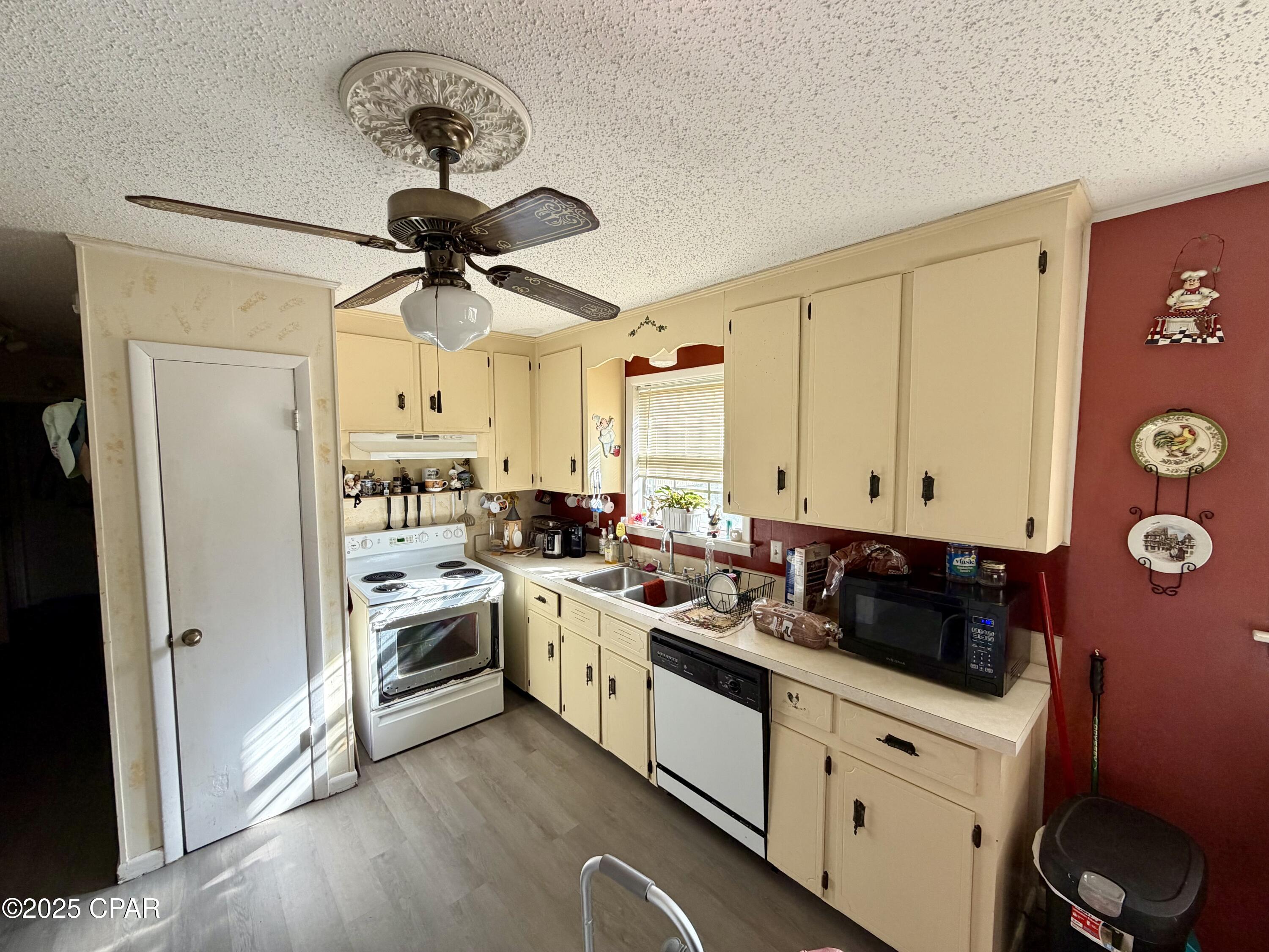 Cook Estates - Residential