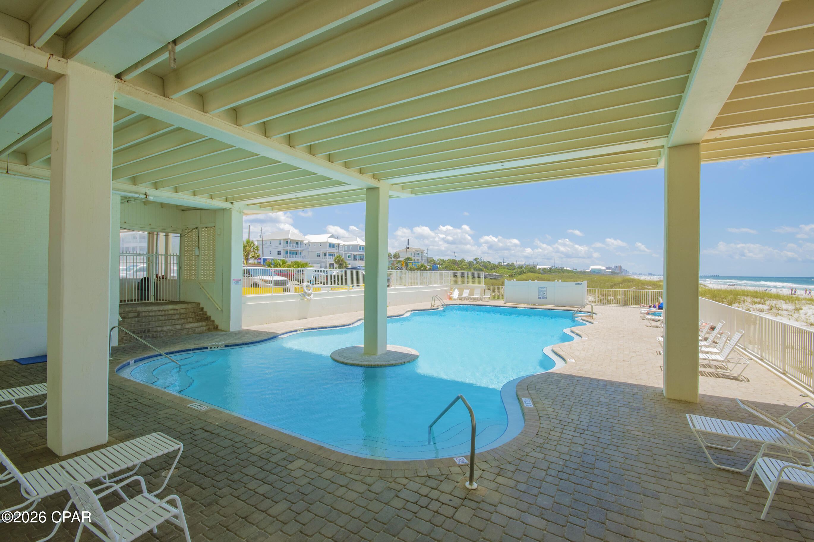 Fontainebleau Terrace - Residential
