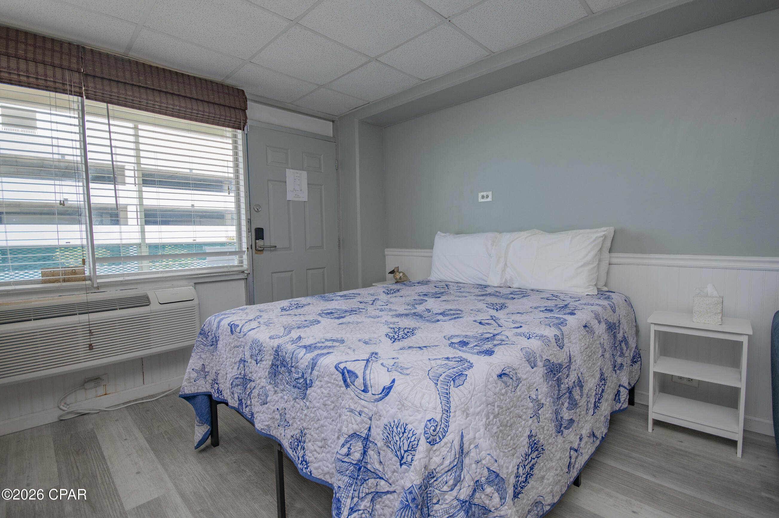 Fontainebleau Terrace - Residential