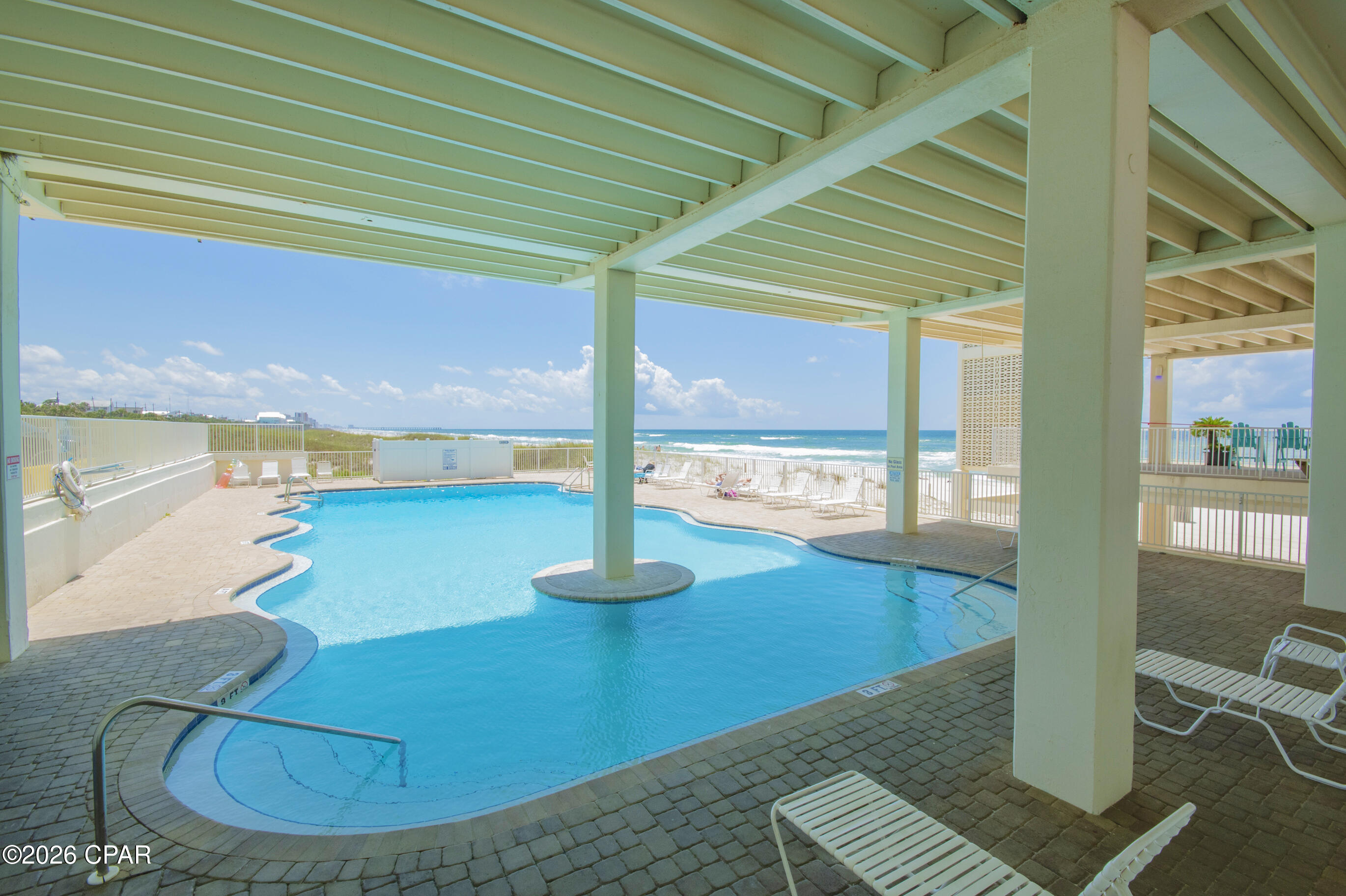 Fontainebleau Terrace - Residential