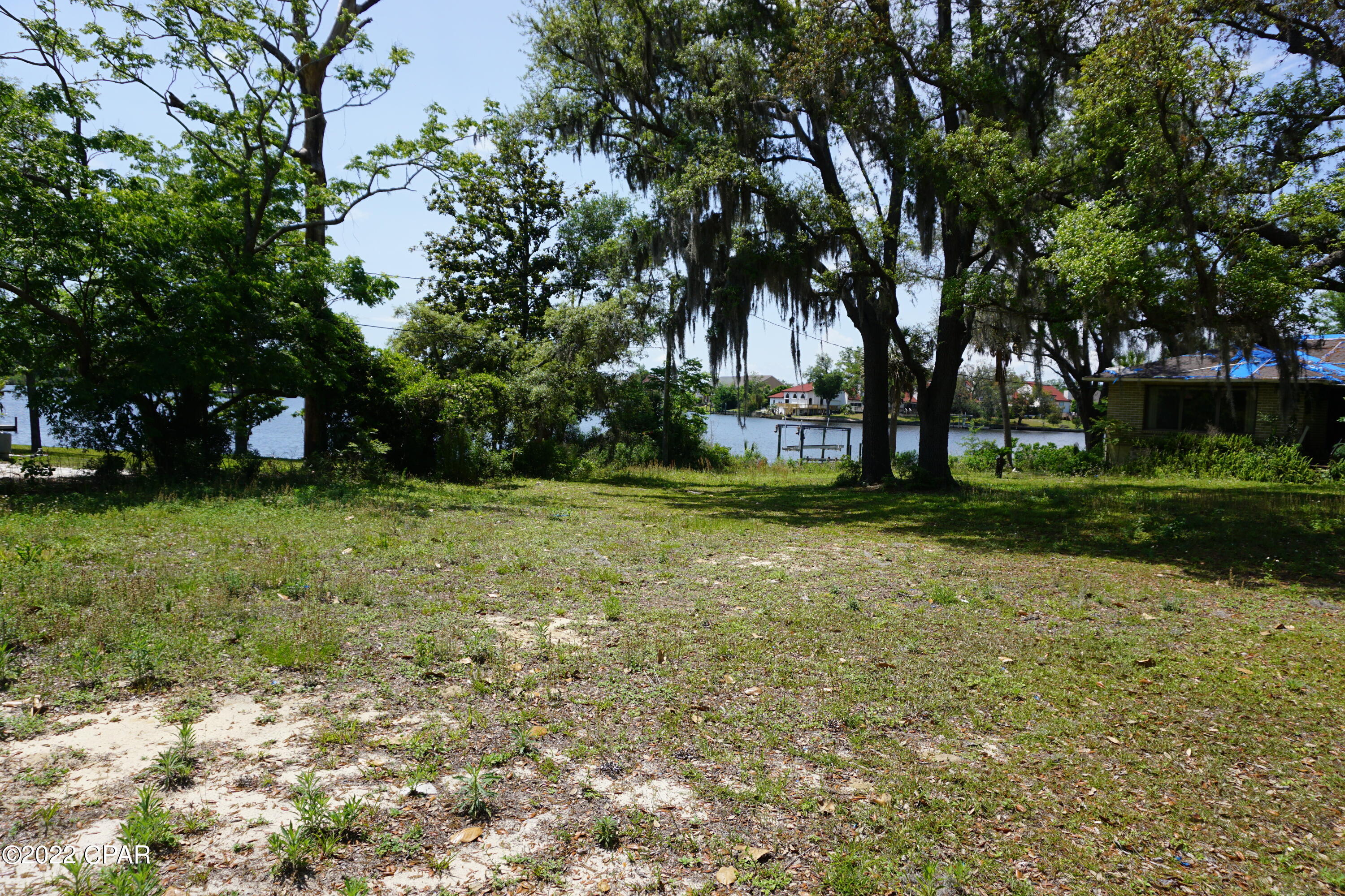 College Point Est 1st Sec - Land