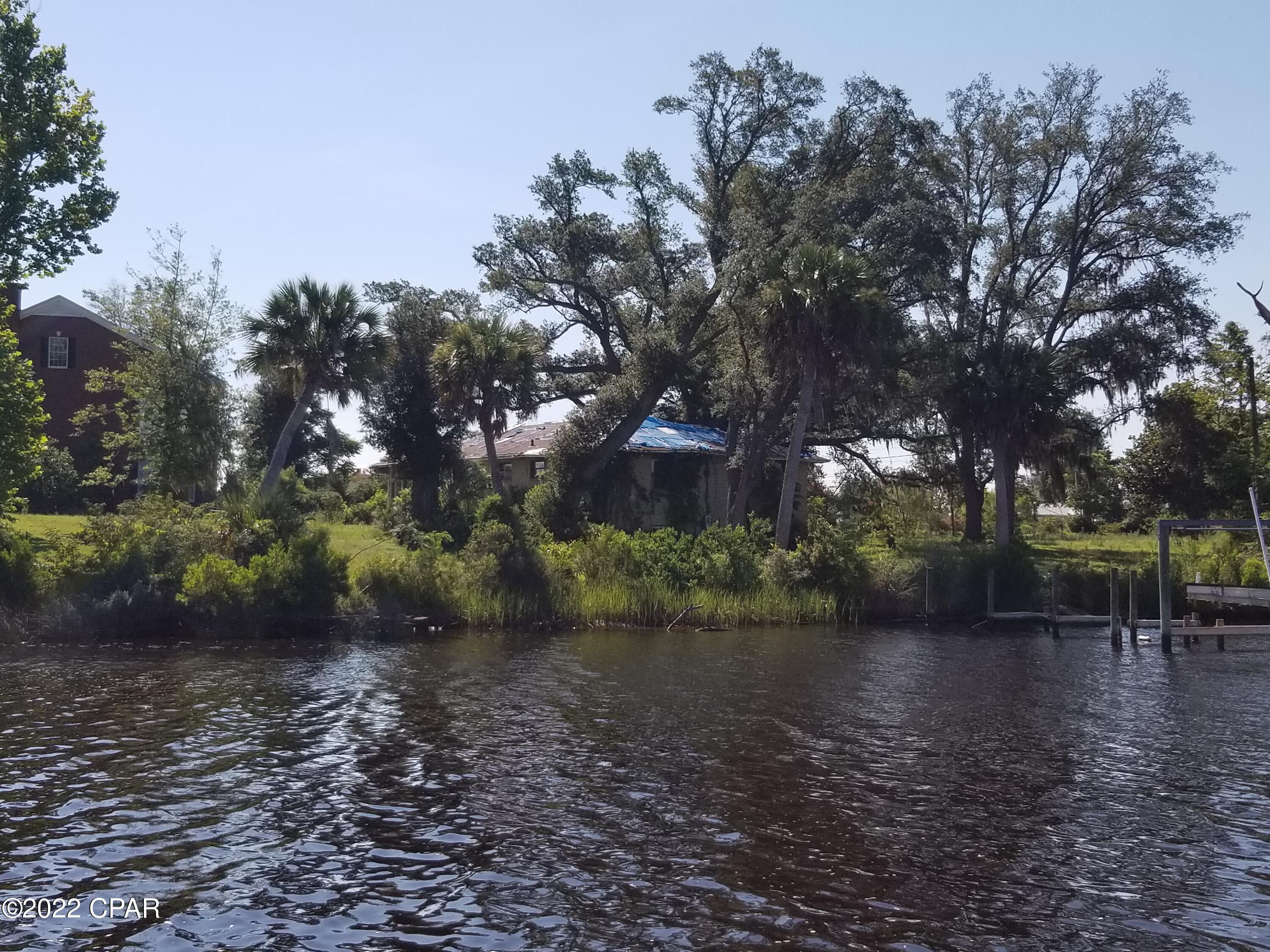 College Point Est 1st Sec - Land