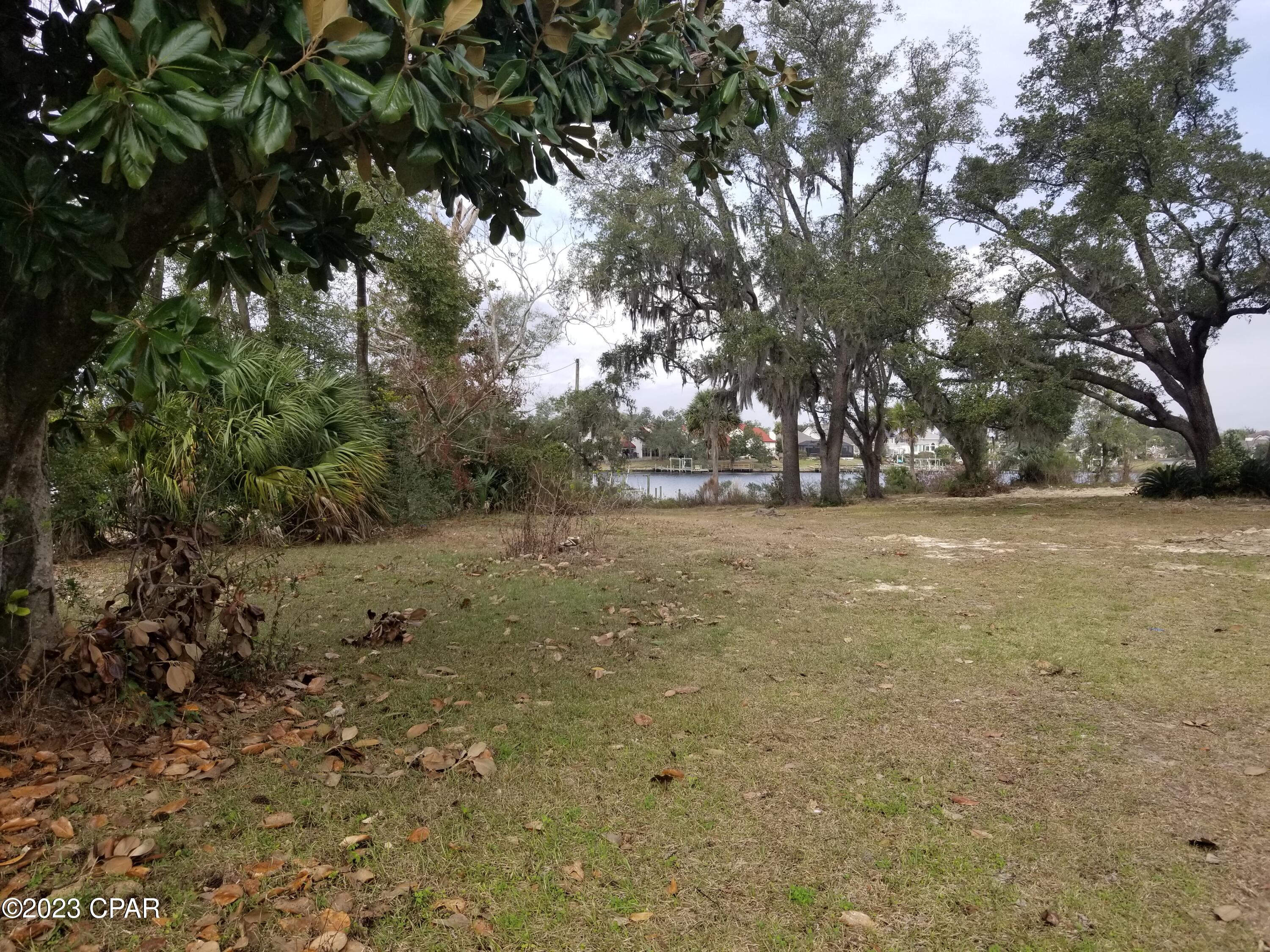 College Point Est 1st Sec - Land