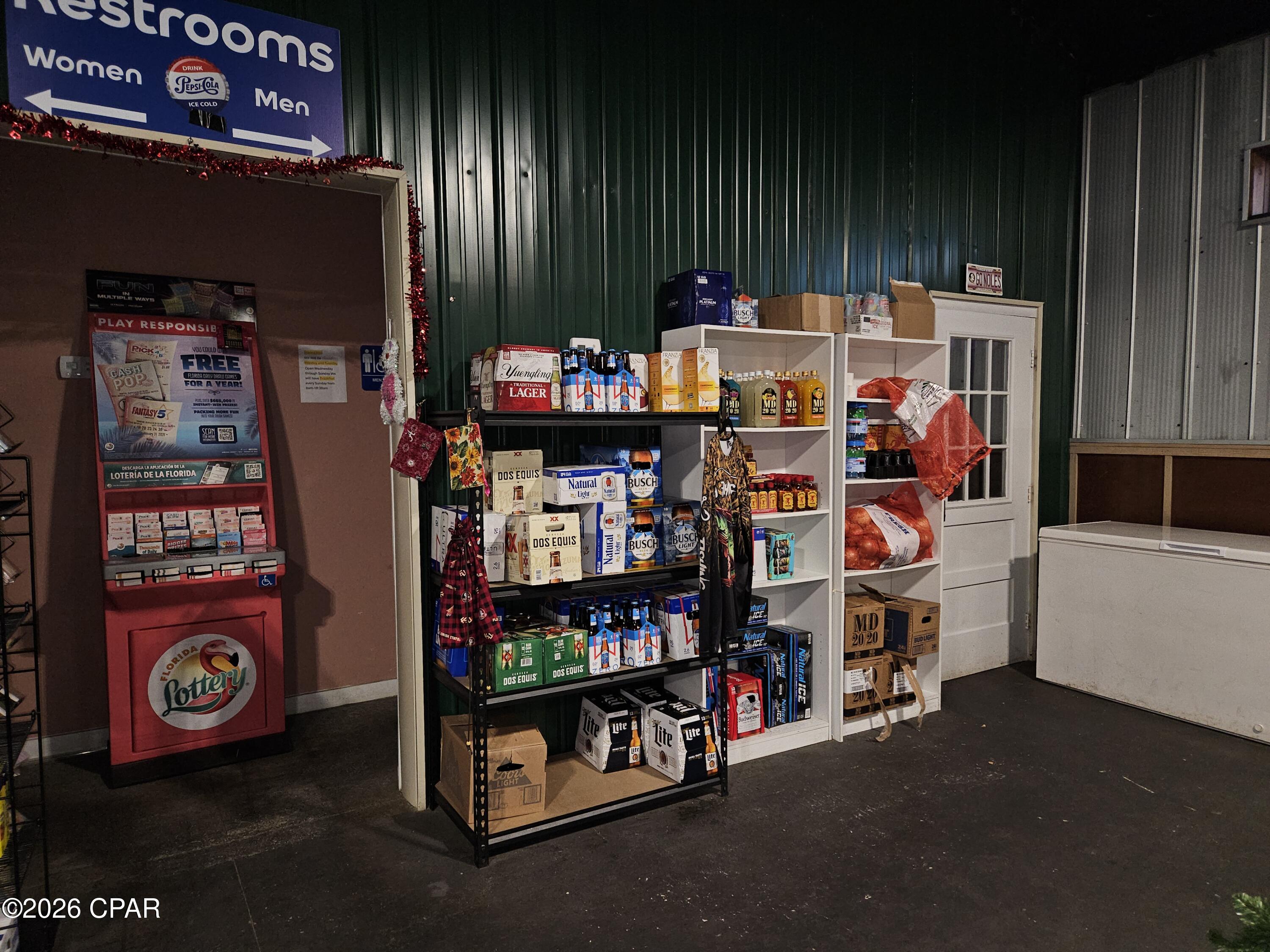 [No Recorded Subdiv] - Commercial Sale