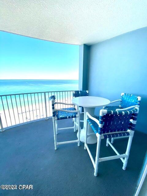 Twin Palms Resort - Residential