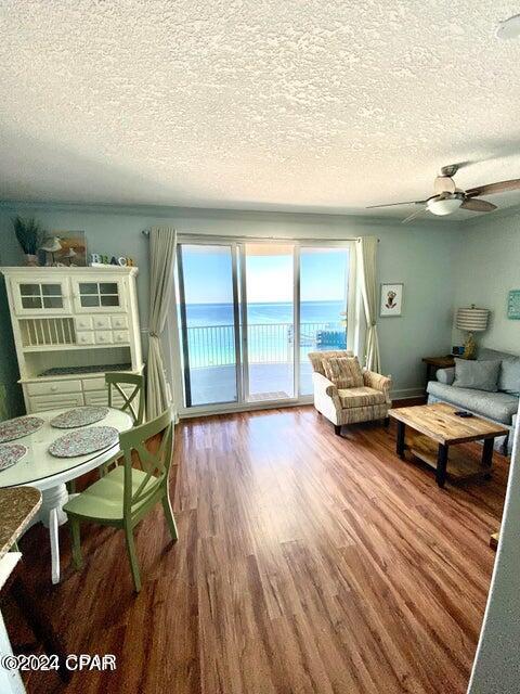 Twin Palms Resort - Residential